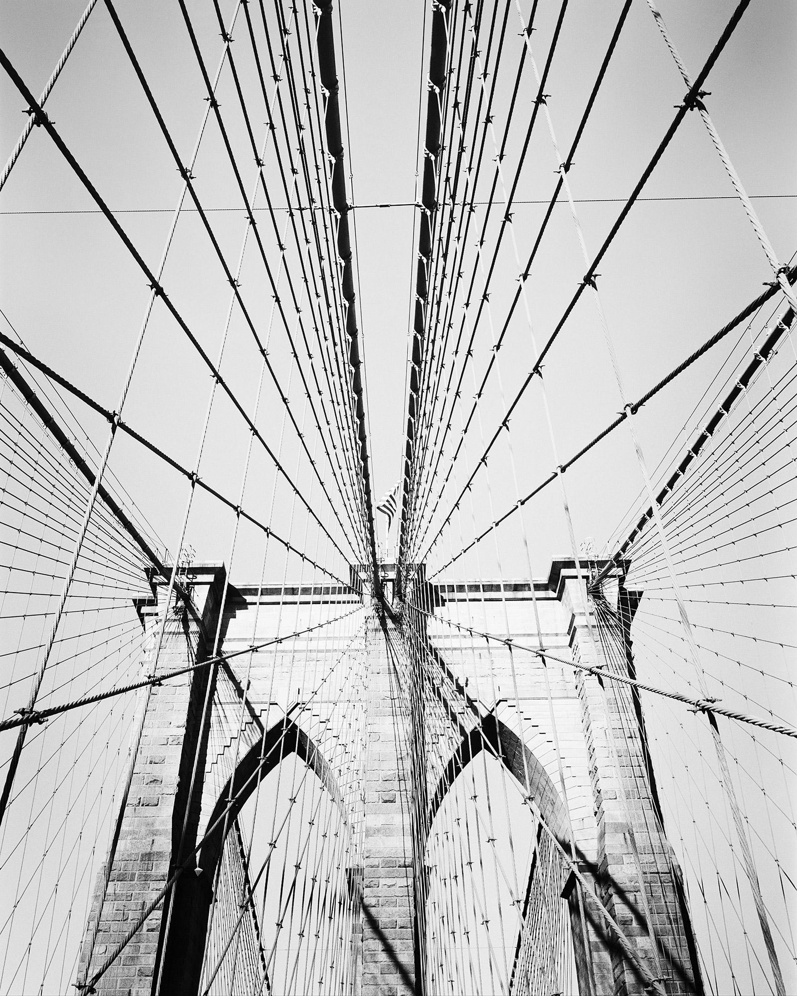 Brooklyn Bridge Architektur New York City USA Schwarz-Fotodruck in Schwarzweiß mit Stadtansicht