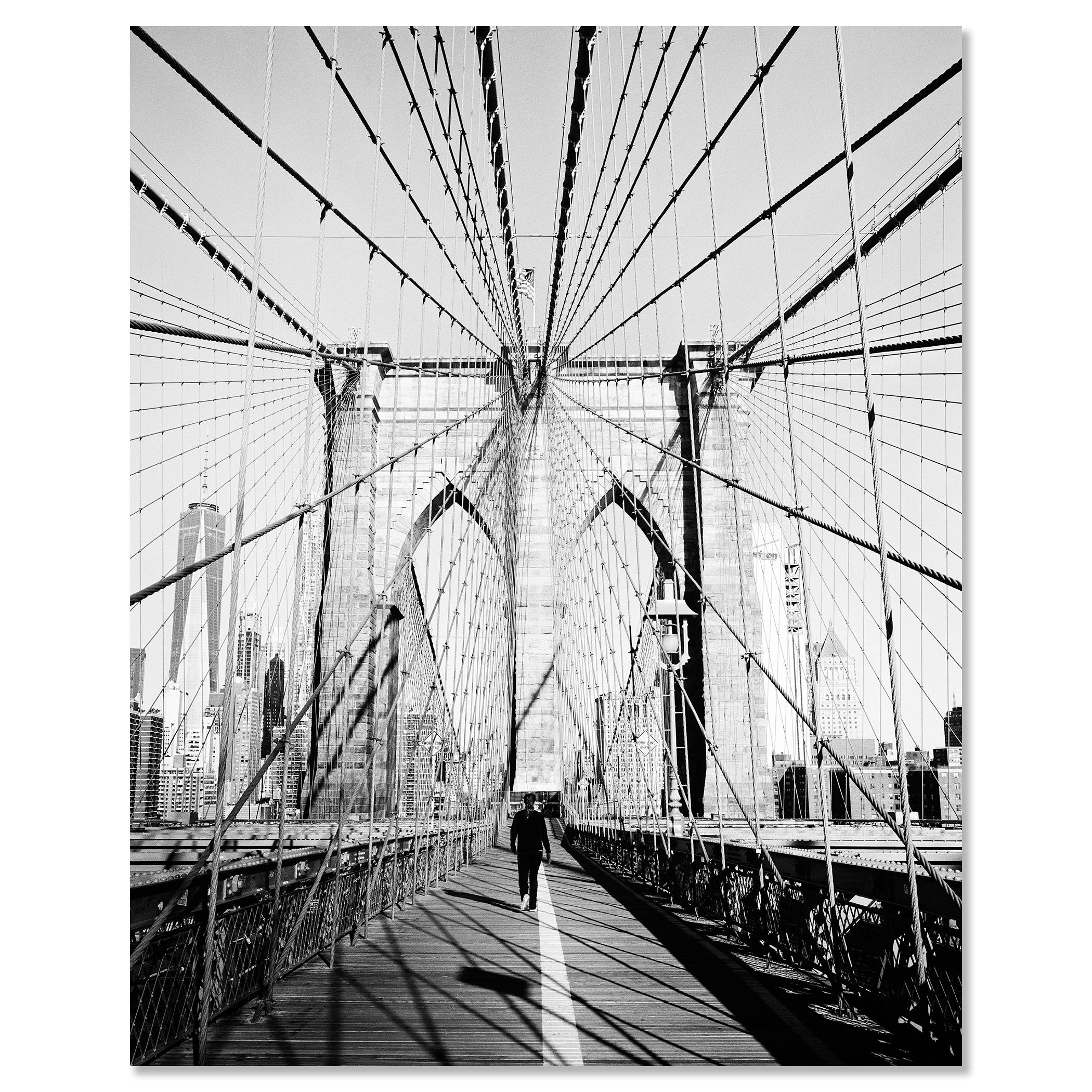 Brooklyn Bridge, New York City, USA, Schwarz-Weiß-Fotografie, Kunststadtlandschaft im Angebot 3