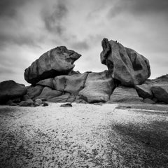 Crab Claws Rock, Granitküste, Frankreich, Schwarz-Weiß-Landschaftsfotografie