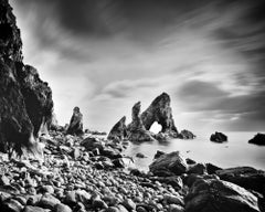 Crohy Sea Arch, Rocky Beach, Irlande, photographie noir et blanc, paysage