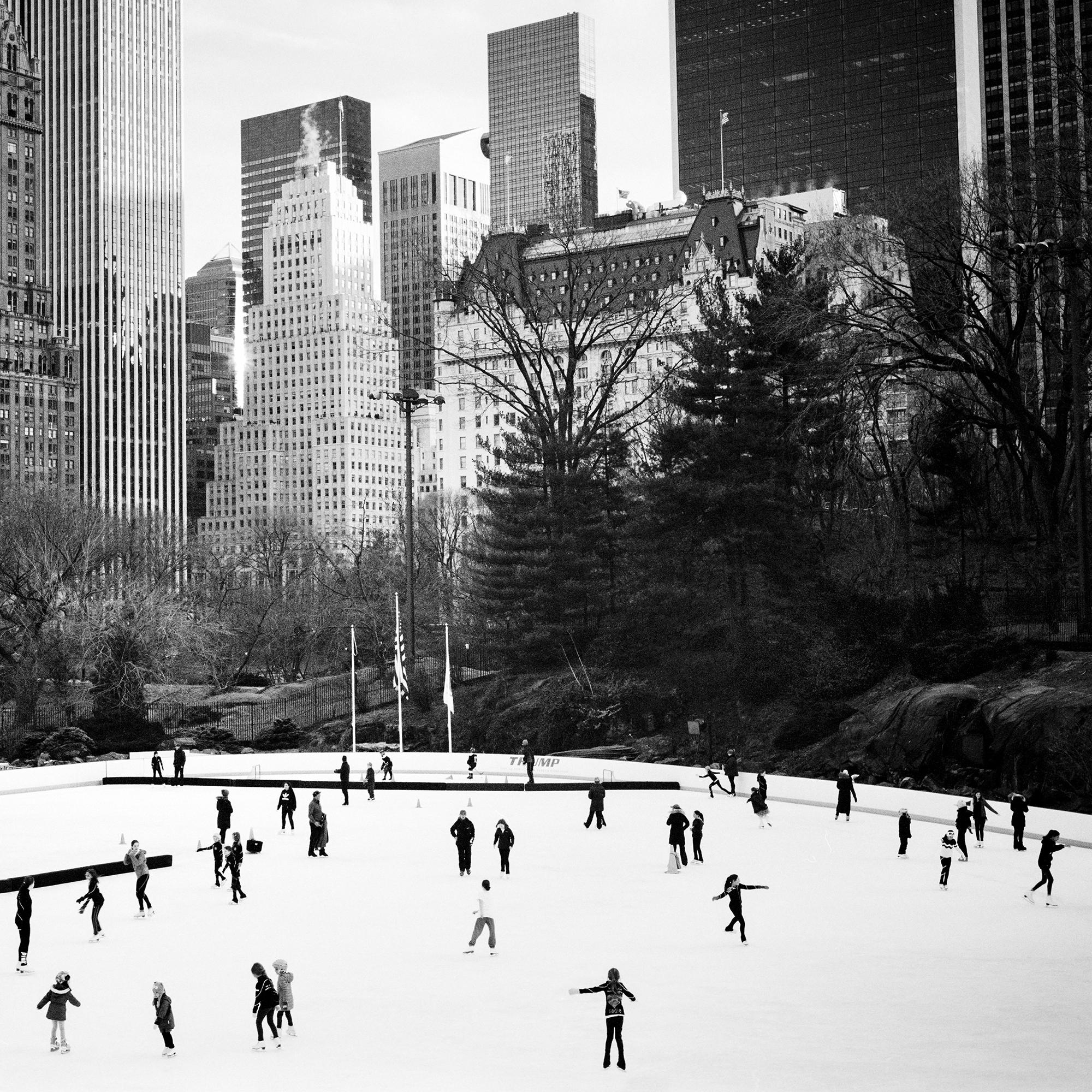 Dancing on Ice, New York City, USA, édition limitée, photographie, paysage urbain, art en vente 6