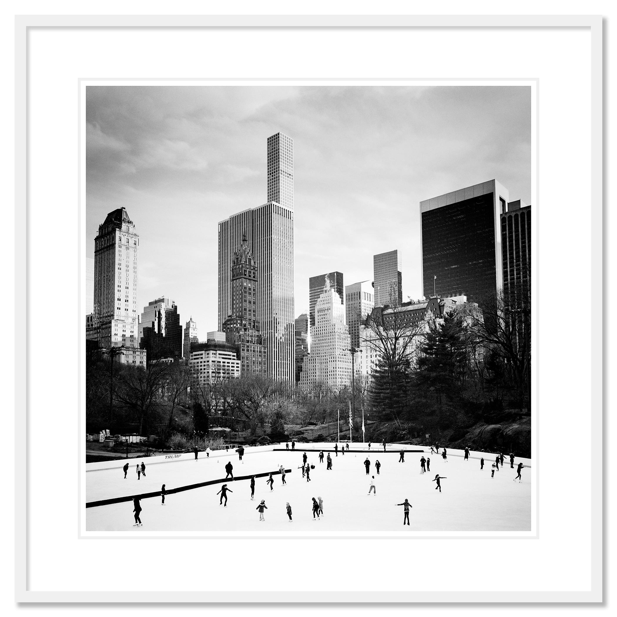Dancing on Ice, New York City, USA, édition limitée, photographie, paysage urbain, art en vente 1