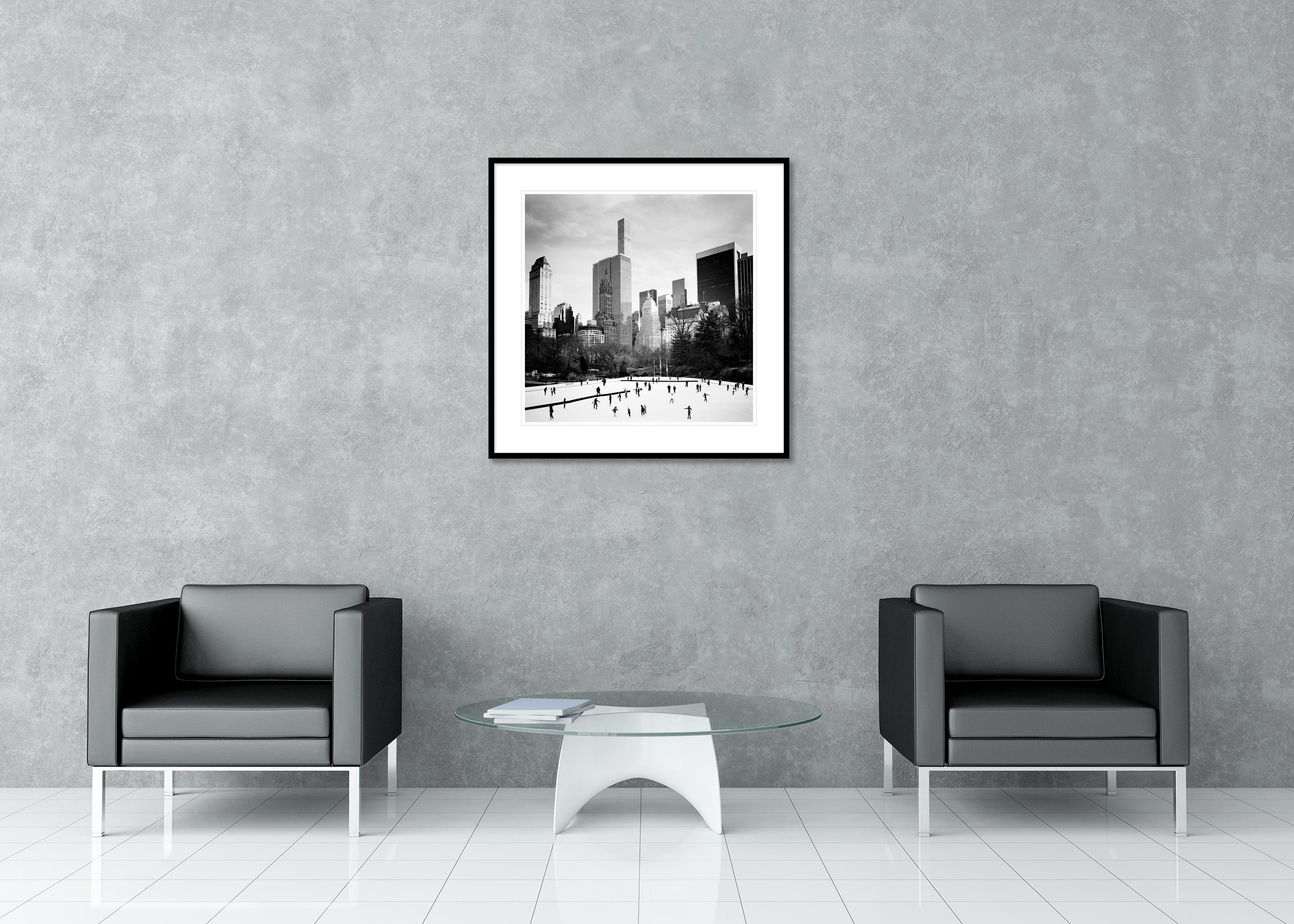 Dancing on Ice, New York City, USA, édition limitée, photographie, paysage urbain, art en vente 2