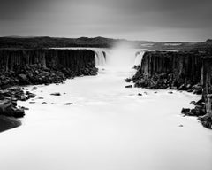 Dettifoss, cascata, Islanda, fotografia monocromatica, paesaggio acquatico in edizione limitata