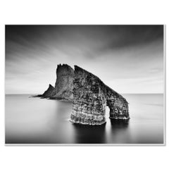 Drangarnir Sea Arch und Sea Stacks, große limitierte Auflage Seascape Photograph