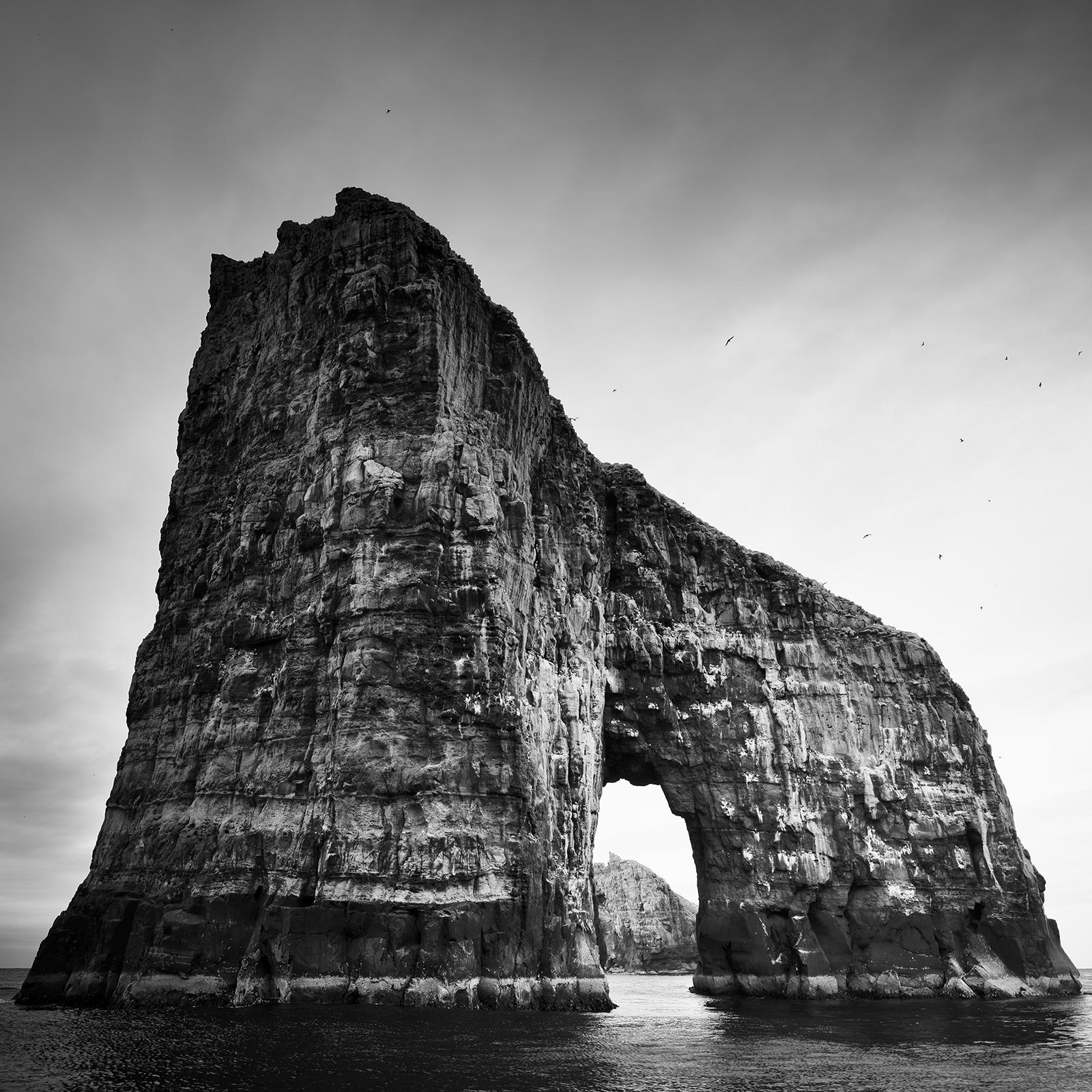 Drangarnir Meeresständer, Faroe-Inseln, Meereslandschaft, Landschaft, Limitierte Auflage im Angebot 3
