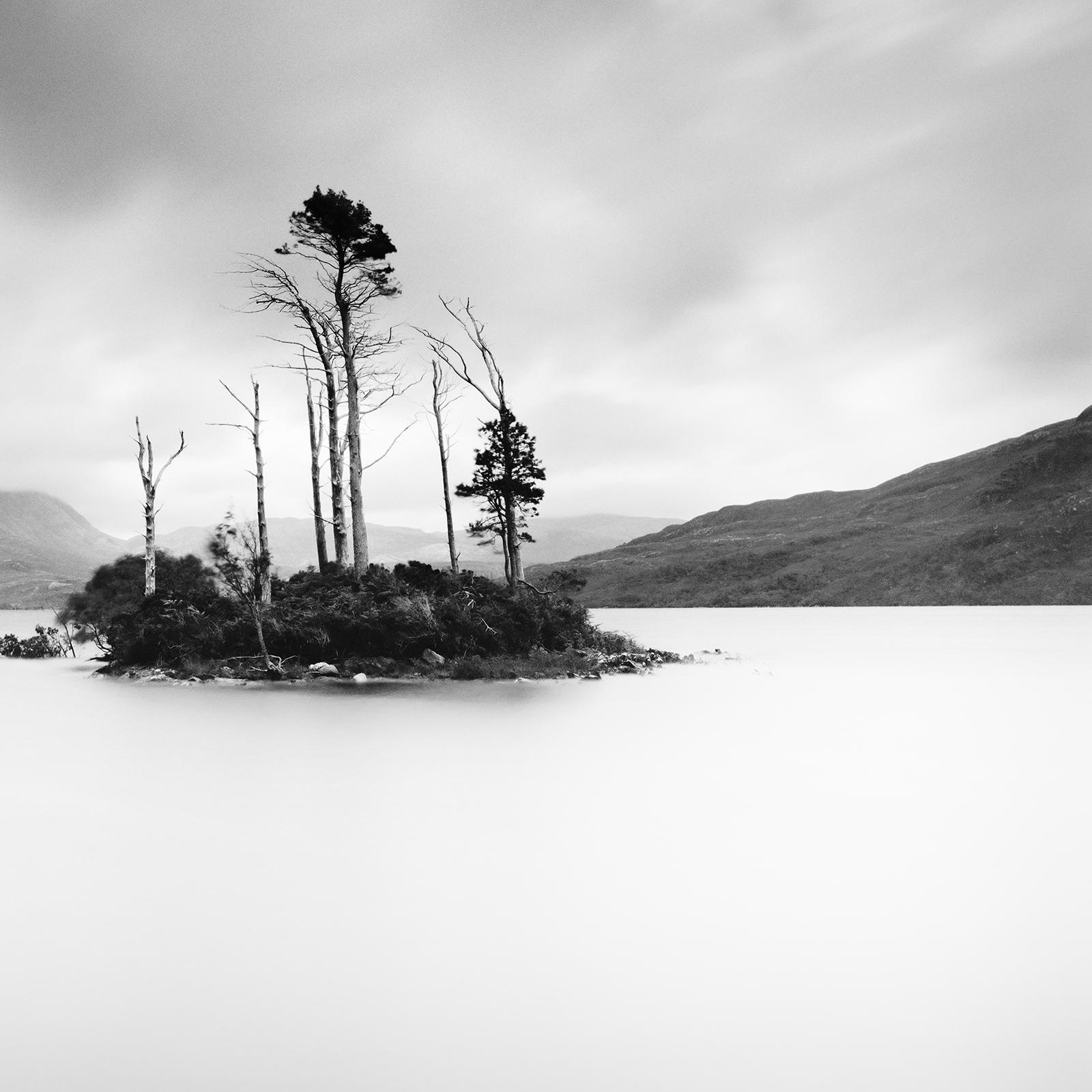 Drowned Island, Schottland, Schwarz-Weiß-Fotografie, Aquarell in limitierter Auflage im Angebot 5