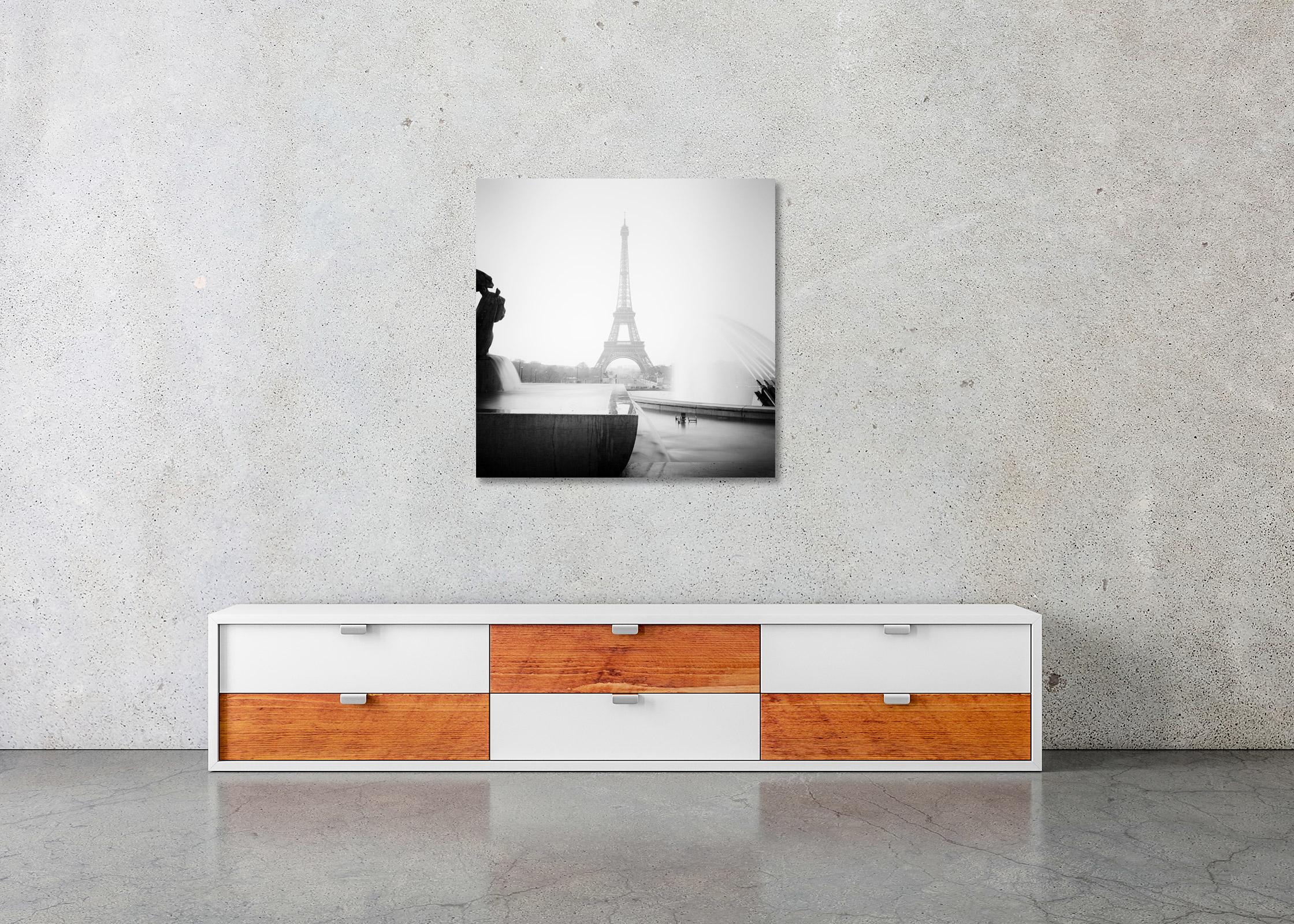 Eiffel Tower, Fontaine Du Trocadero, Paris, black and white fine art photography For Sale 1