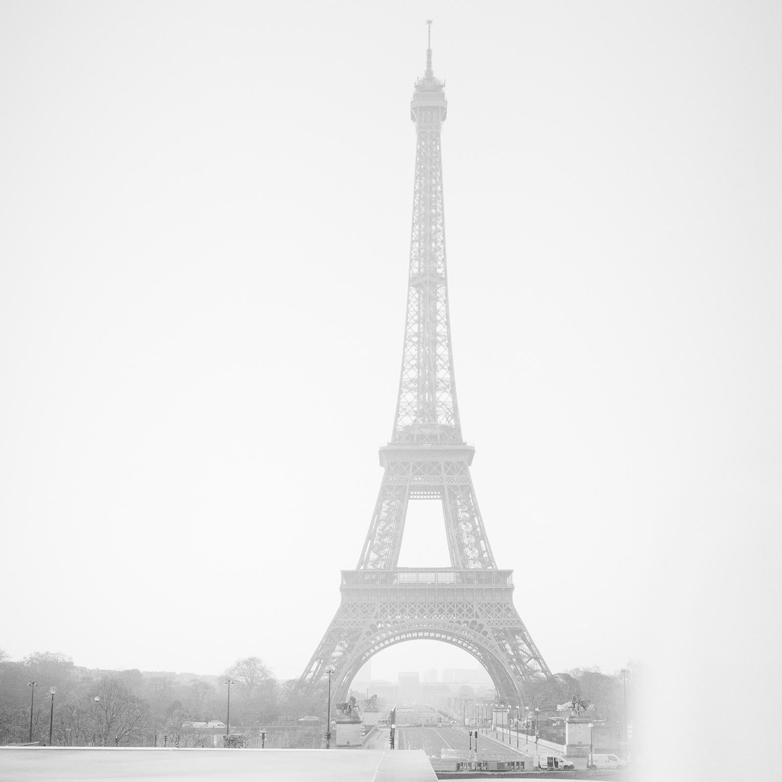 Eiffelturm, Fontaine Du Trocadero, Paris, Schwarz-Weiß-Kunstfotografie im Angebot 3