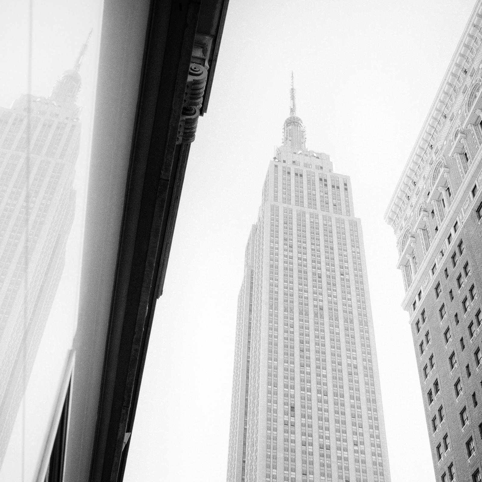 Empire State Building, New York City, fotografia d'arte in bianco e nero, paesaggio urbano in vendita 3