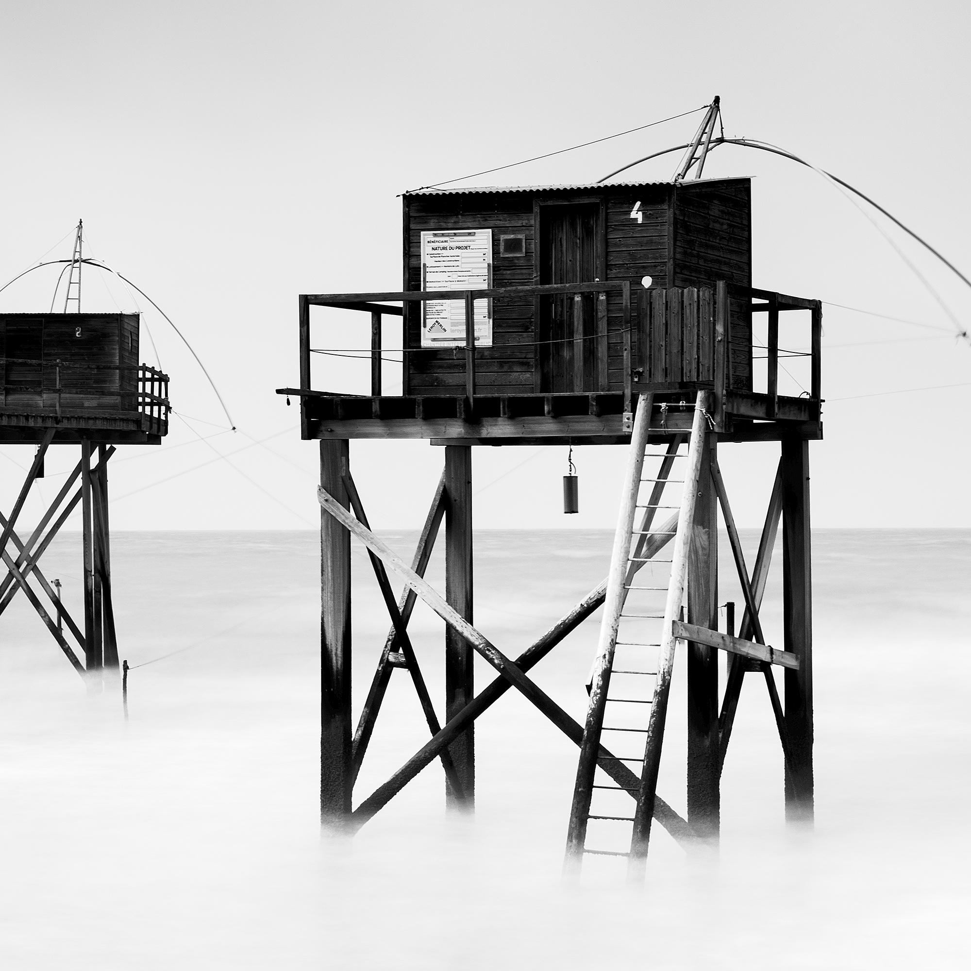 Fishing Hut, Atlanic Beach, monochrome Fotografie, Landschaft in limitierter Auflage im Angebot 8