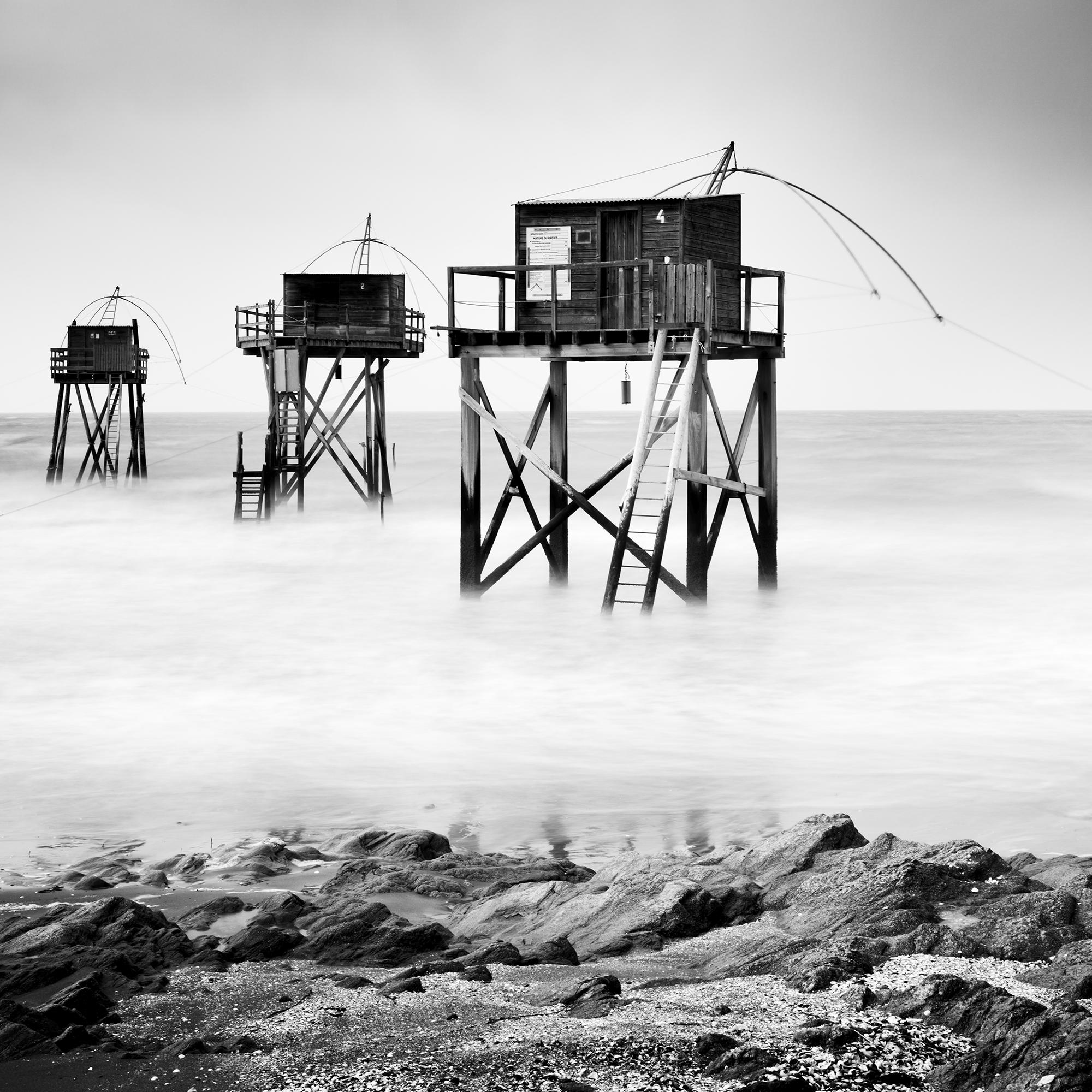 Fishing Hut auf Stilts, Carrelets, Schwarz-Weiß-Fotografie mit feiner Landschaftsfotografie  im Angebot 4