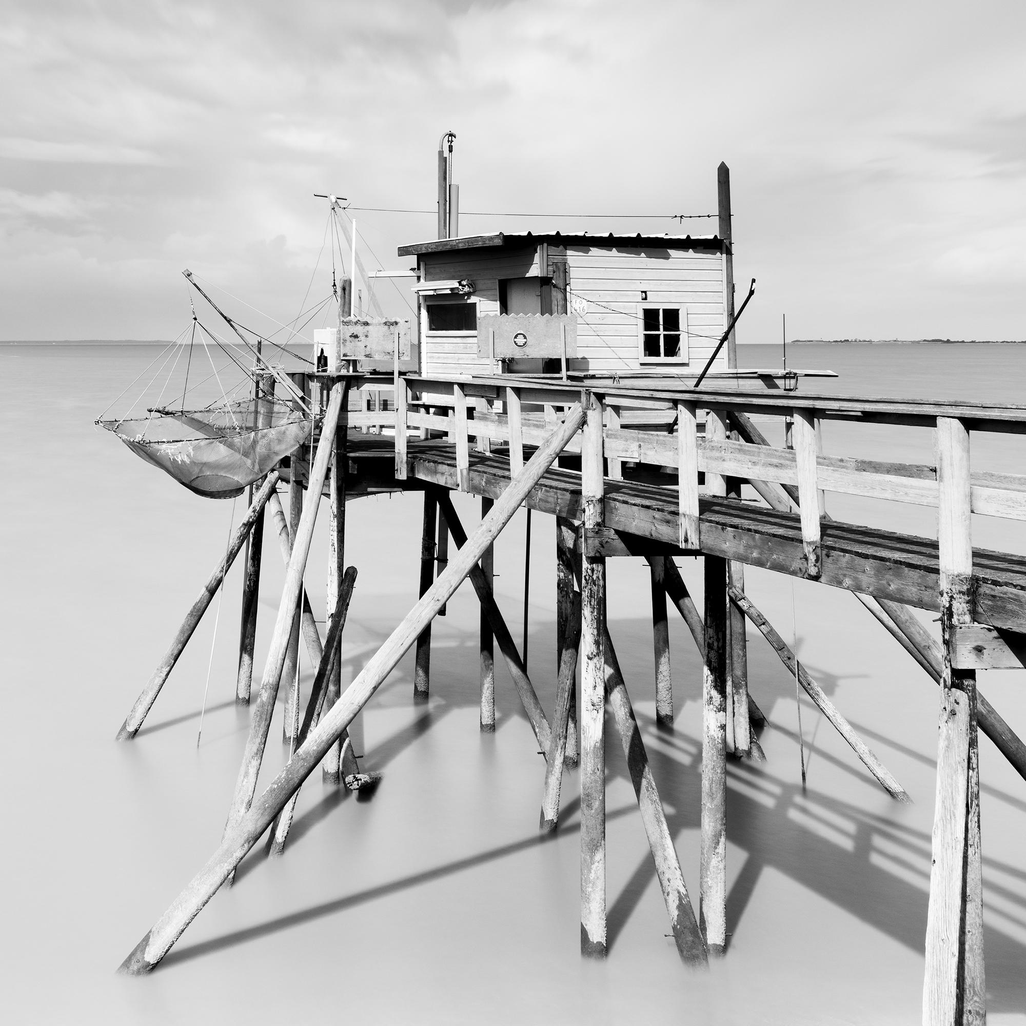 Fishing Hut on Stilts, Panorama, Riesenwolken, Kunstlandschaftsfotografie im Angebot 4