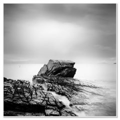 Fissured Rock, scottish Coast, Isle Of You, paysage minimaliste en noir et blanc