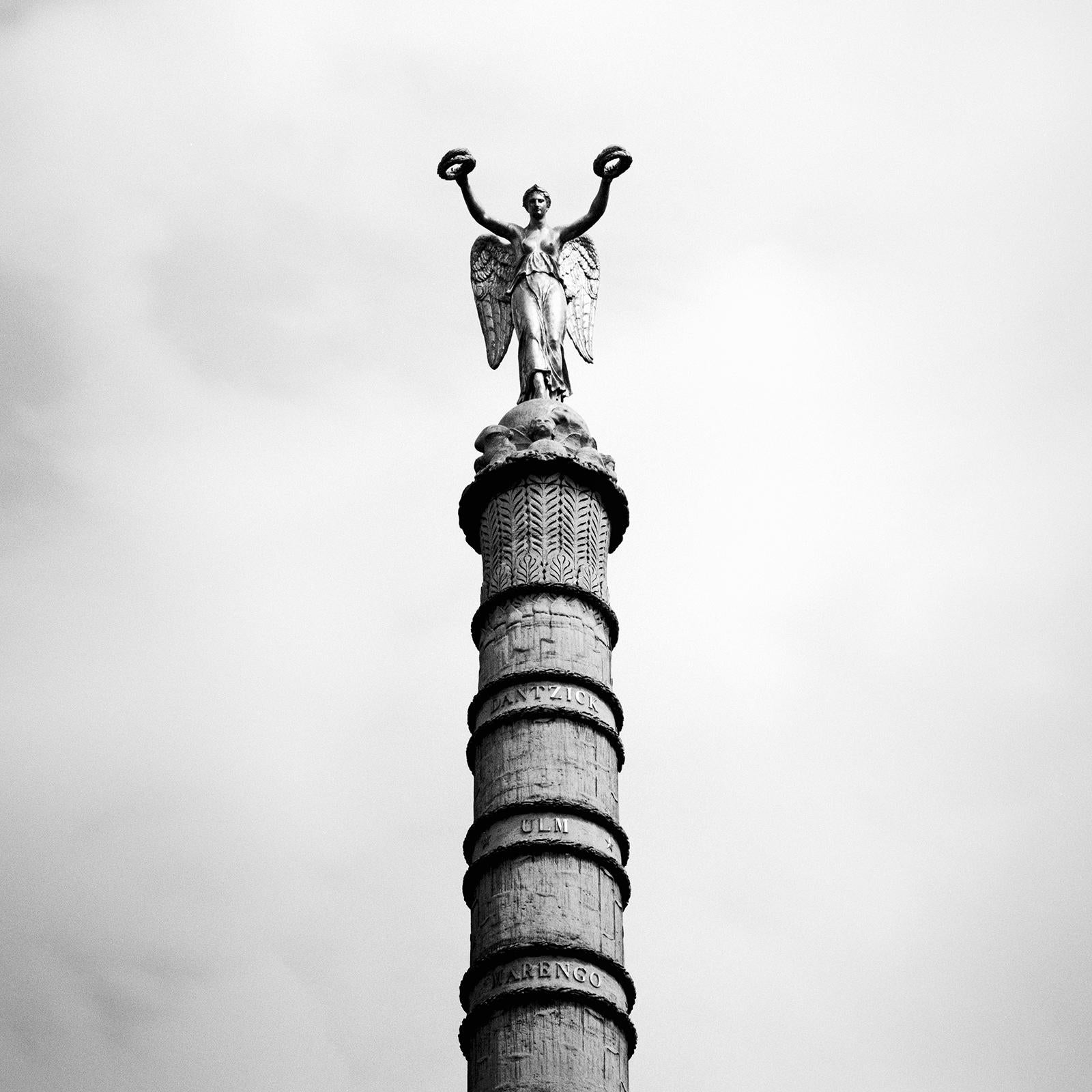 Fontaine du Palmier, Paris, France, black and white photograph, limited edition For Sale 3