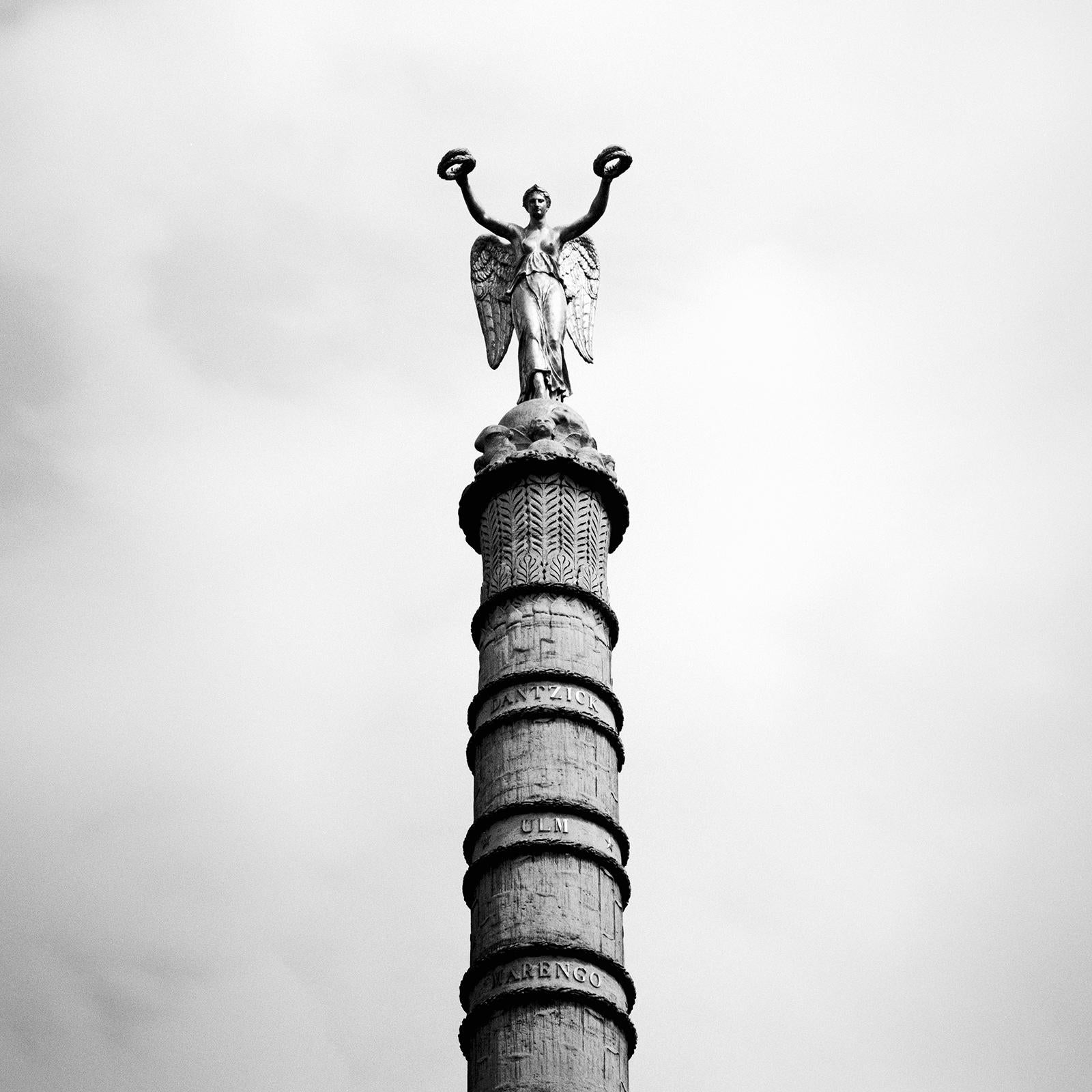 Fontaine du Palmier, Paris, France, black and white photography, landscape For Sale 3