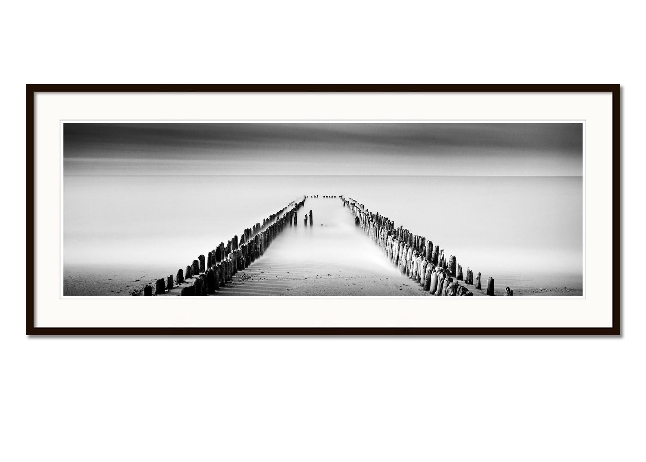 Four Lines, wavebreaker, black & white fine art minimalism landscape photography - Contemporary Photograph by Gerald Berghammer