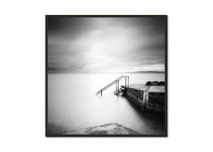 Four Steps Downs, Minimalistische Monochrome-Fotografie, Limitierte Auflage, Meereslandschaft