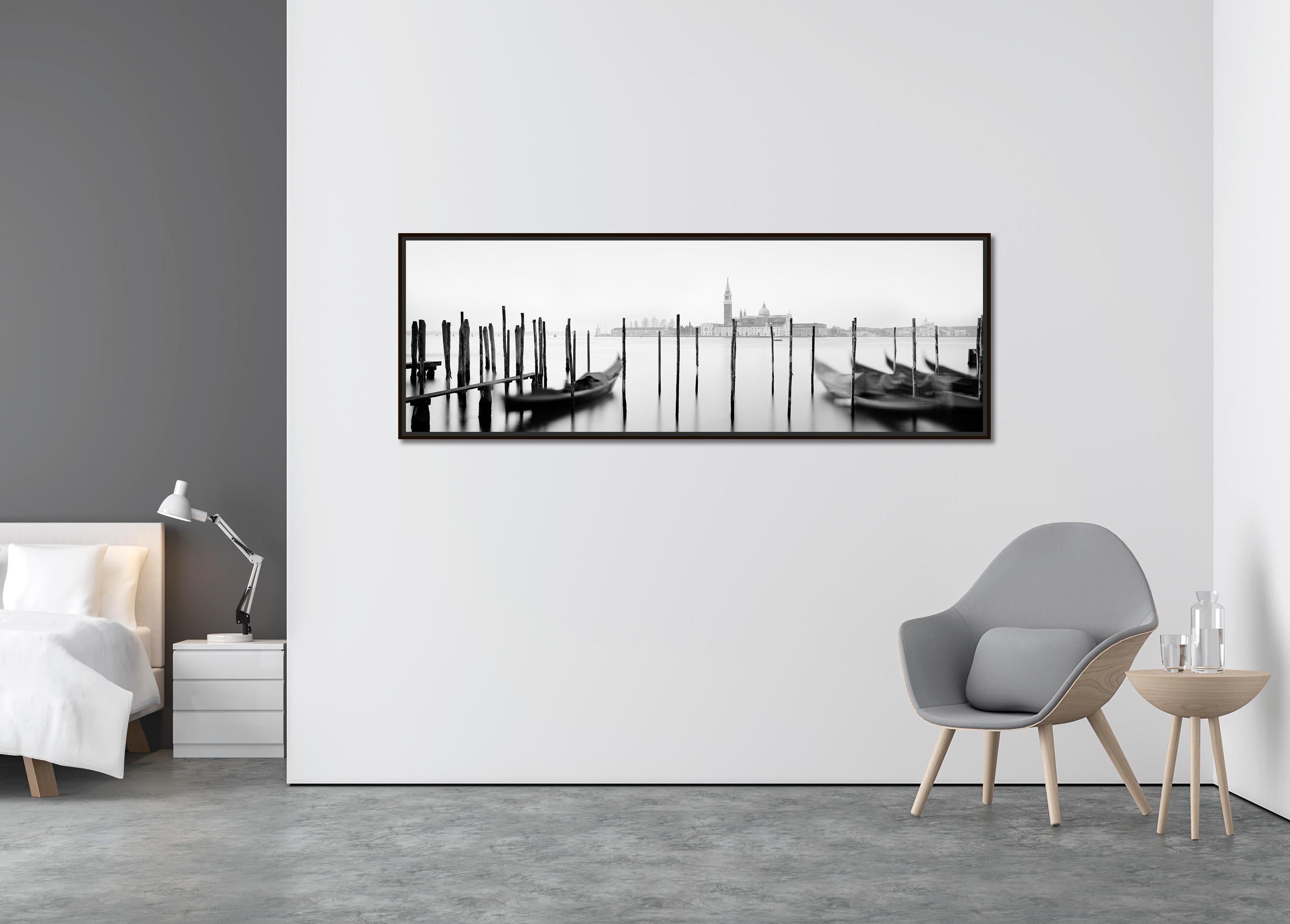 Free Space Panorama, Gondola, Venice, black & white, landscape photography print - Contemporary Photograph by Gerald Berghammer