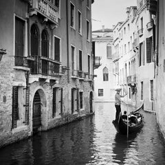 Gondoliere, Venise, Italie, beaux-arts, photographie de paysage en noir et blanc