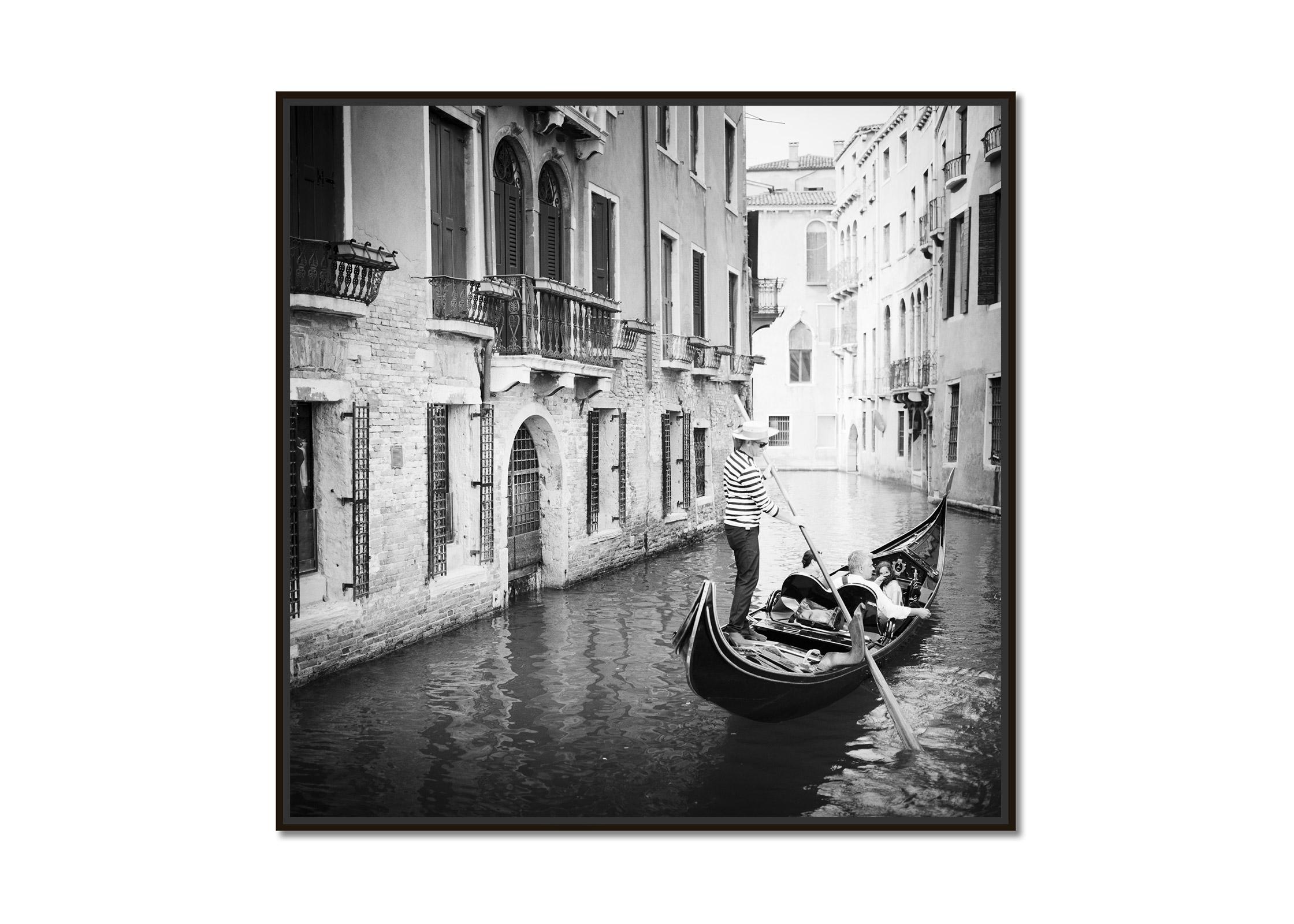 Gondoliere, Venice, Italy, fine art black and white photography, waterscapes - Photograph by Gerald Berghammer