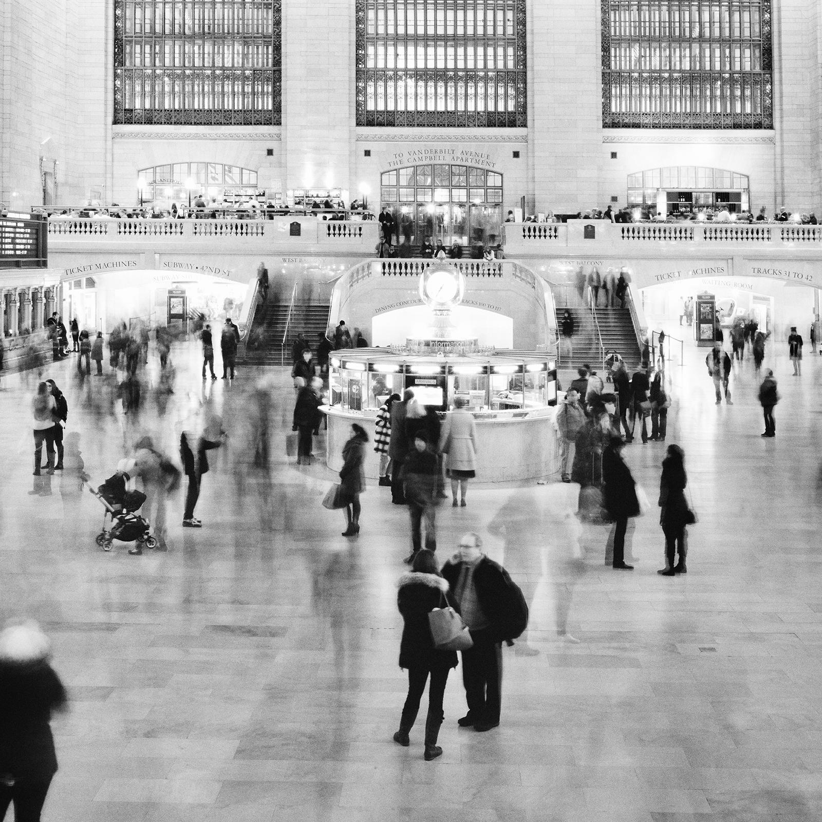 Grand Central Station, New York City, Schwarz-Weiß-Fotografie, Stadtlandschaft im Angebot 3