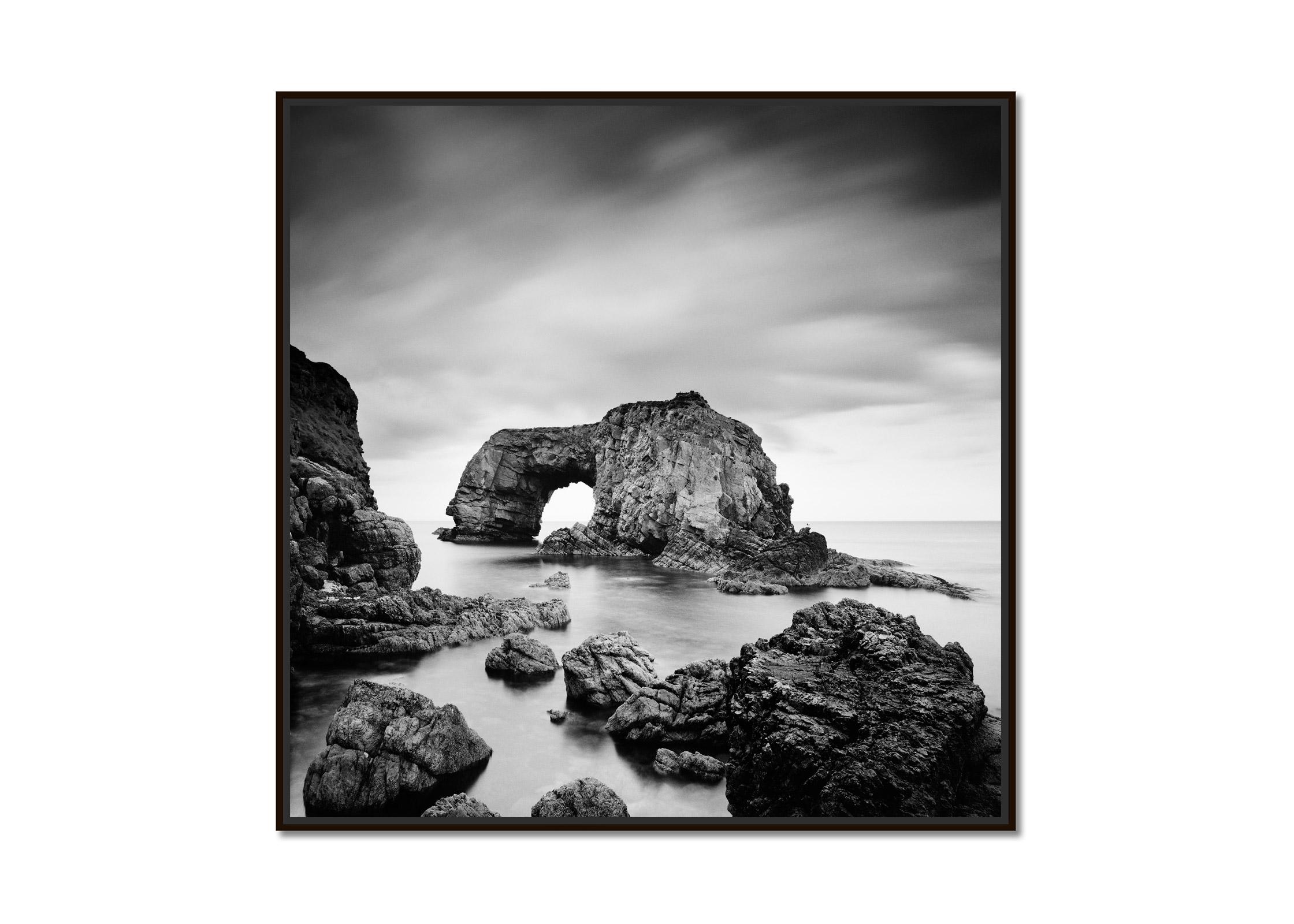 Great Pollet Sea Arch, Fanad, Ireland, black and white waterscape photography - Photograph by Gerald Berghammer