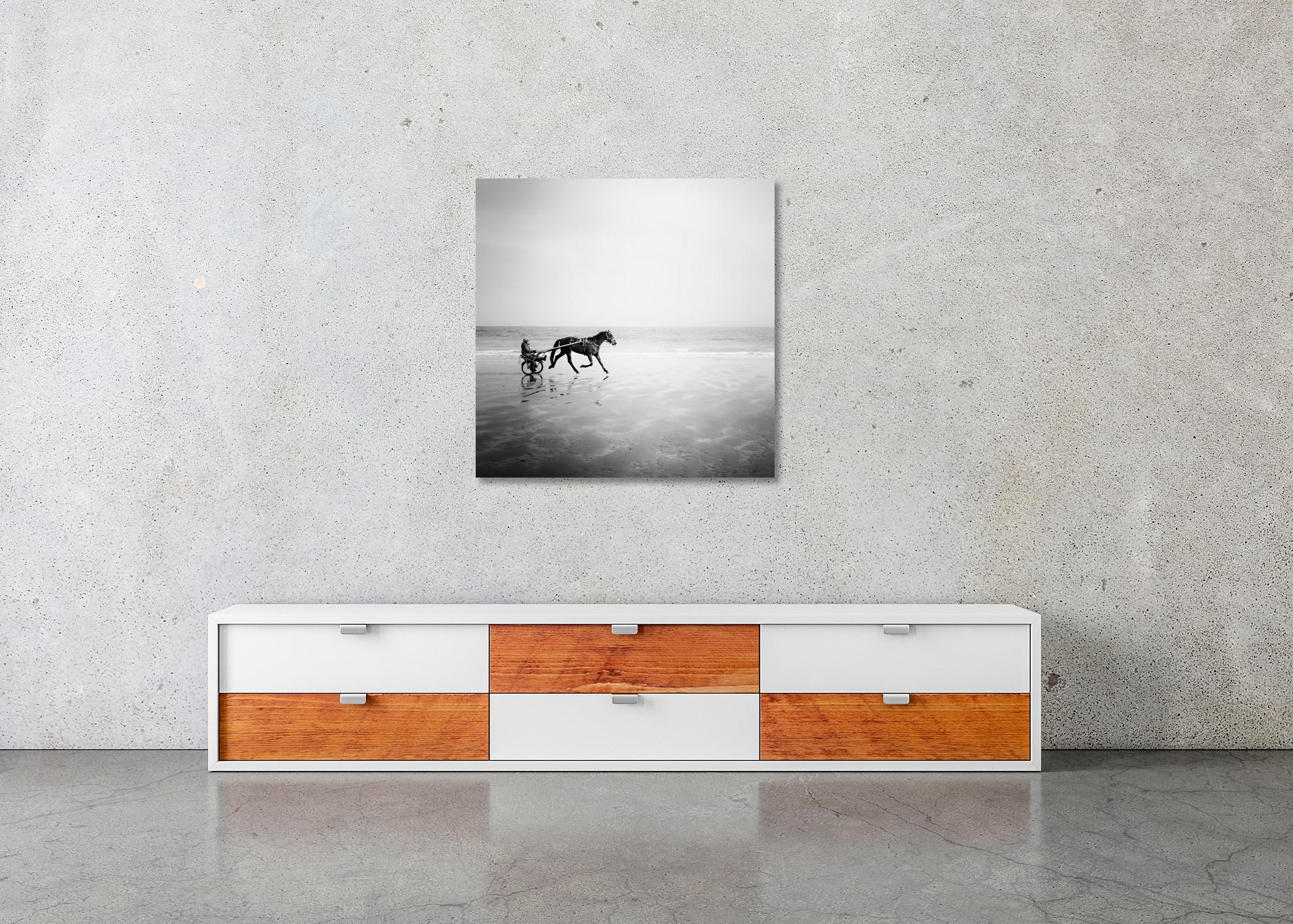 Harness Racing, Beach, Schwarz-Weiß-Fotografie, Landschaftsfotografie in limitierter Auflage im Angebot 2