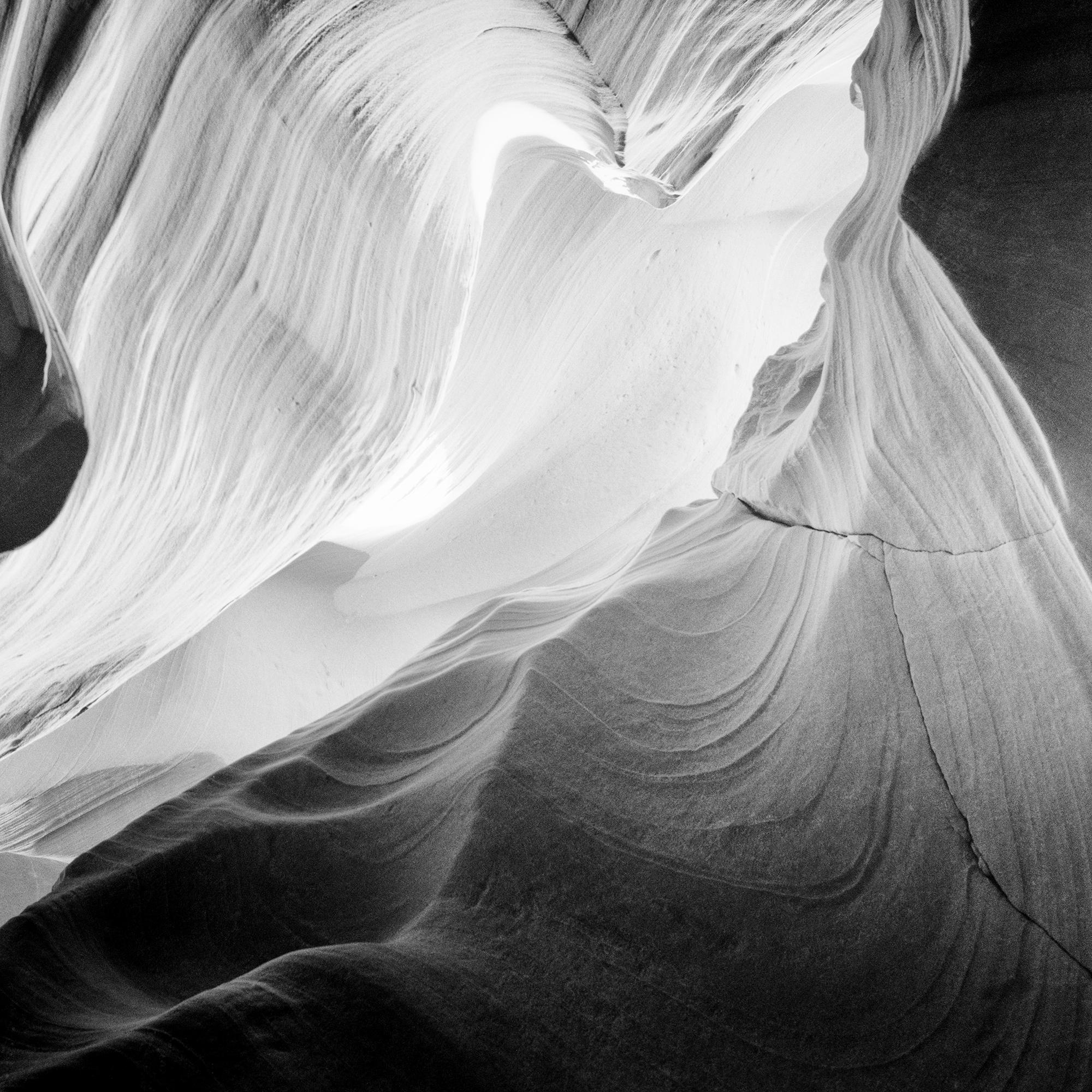 Heart Antelope Canon, Arizona, USA, minimalistischer Schwarz-Weiß-Druck, Landschaft im Angebot 5