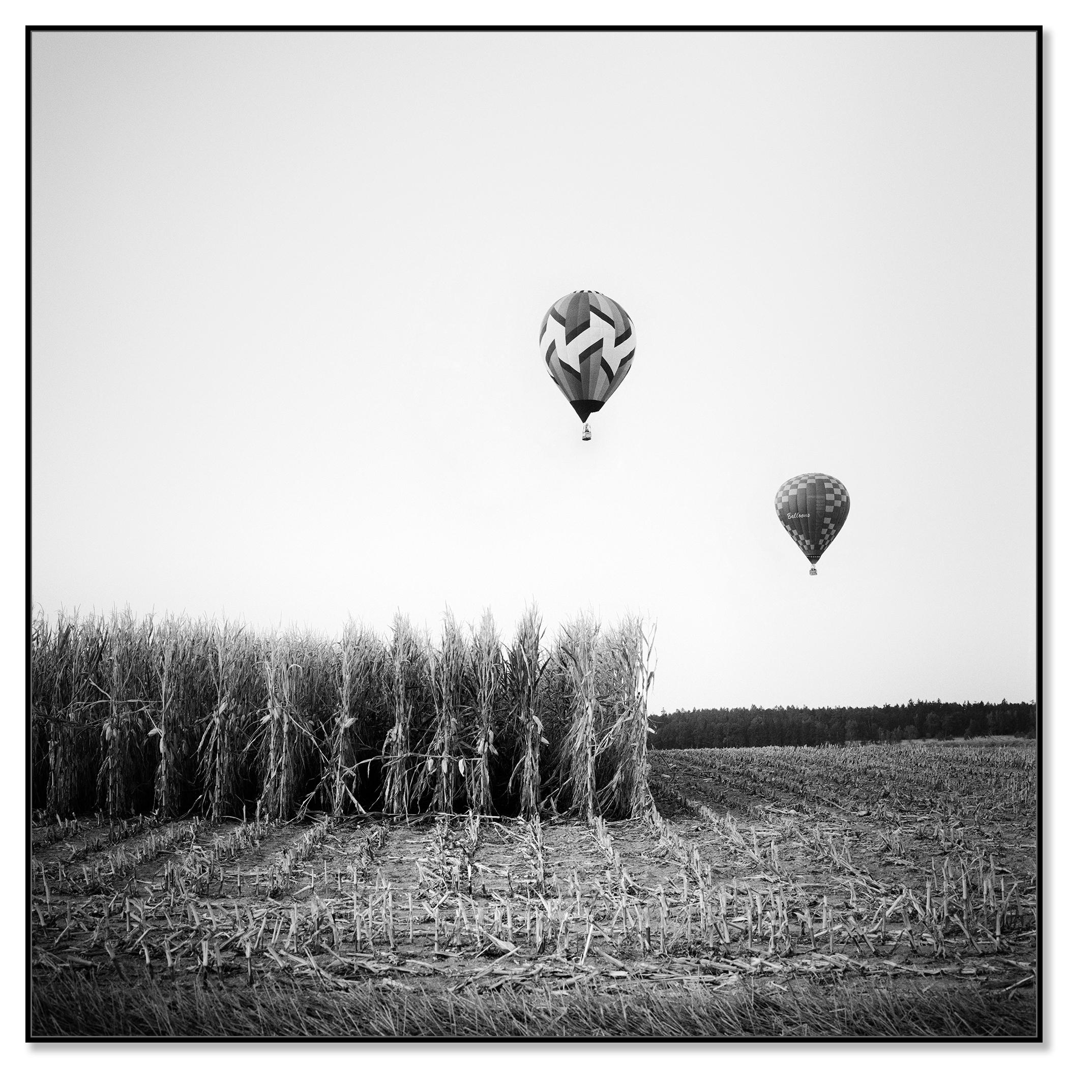 Championnat de montgolfières, photographie en noir et blanc, édition limitée - Contemporain Photograph par Gerald Berghammer