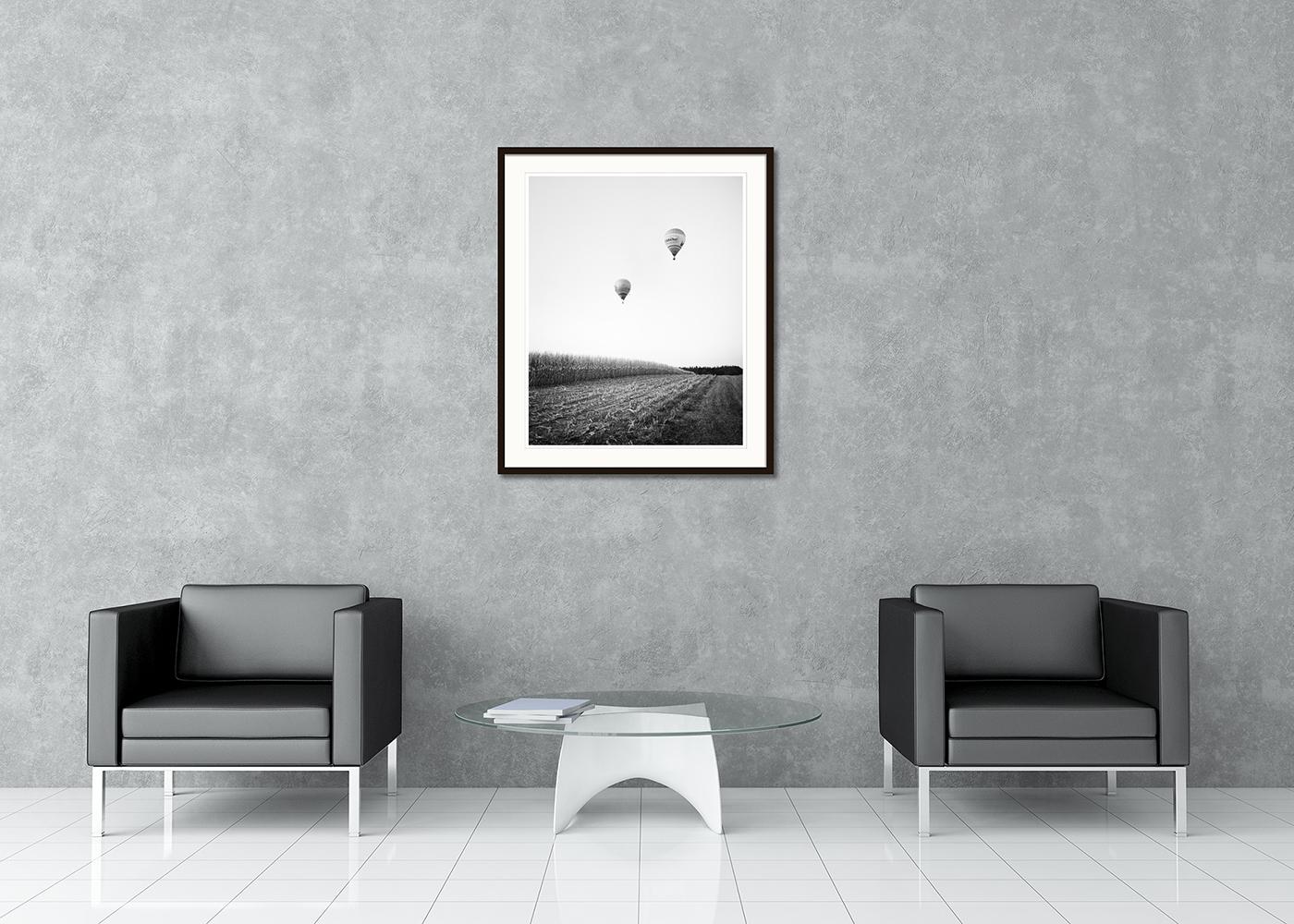 Fotografía artística en blanco y negro de formato medio. Panorama del Globo Aerostático, Campeonato del Mundo, Austria. Impresión en tinta de pigmento de archivo, edición de 9. Firmada, titulada, fechada y numerada por el artista. Certificado de