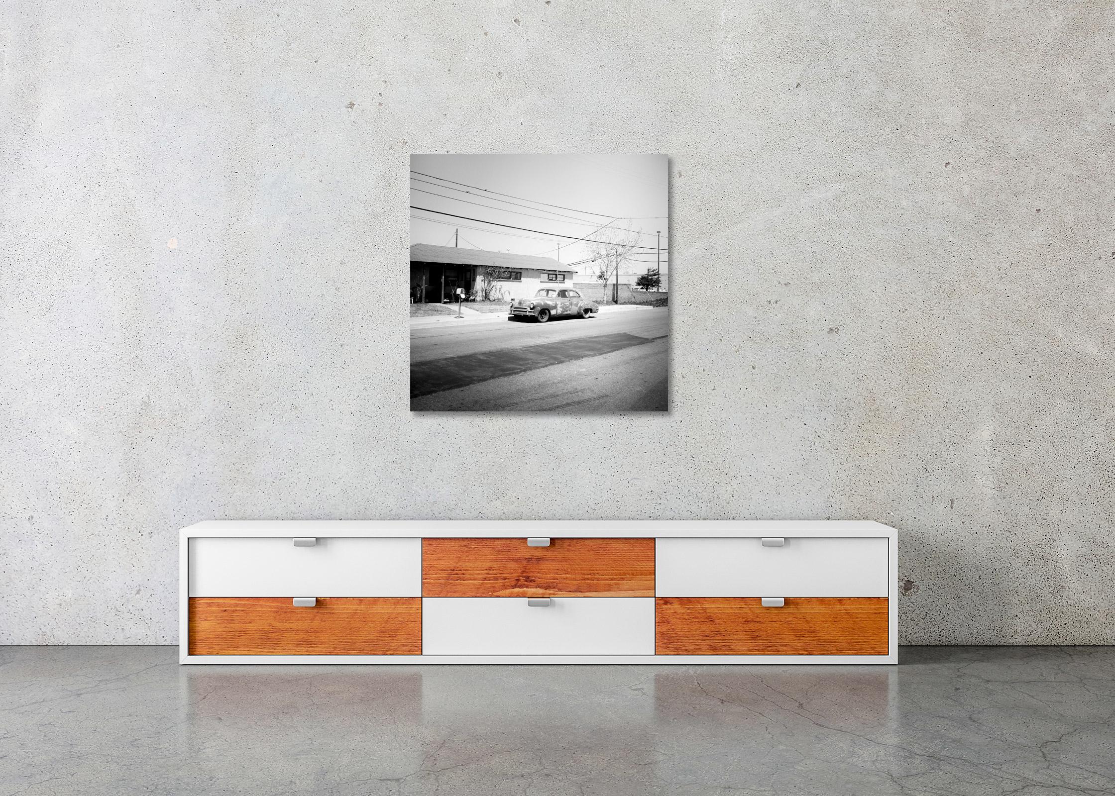 House, Classic Car, Arizona, USA, Black & White landscape photography art print For Sale 2