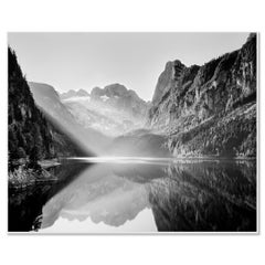 Illuminazione, Lago di Gosau, Austria, fotografia in bianco e nero in edizione limitata