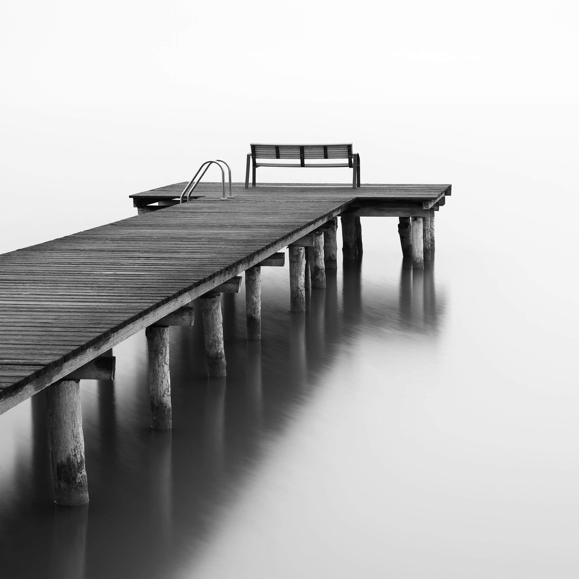 Hacia la Nada, foto de larga exposición del paisaje acuático del embarcadero, edición limitada en venta 5