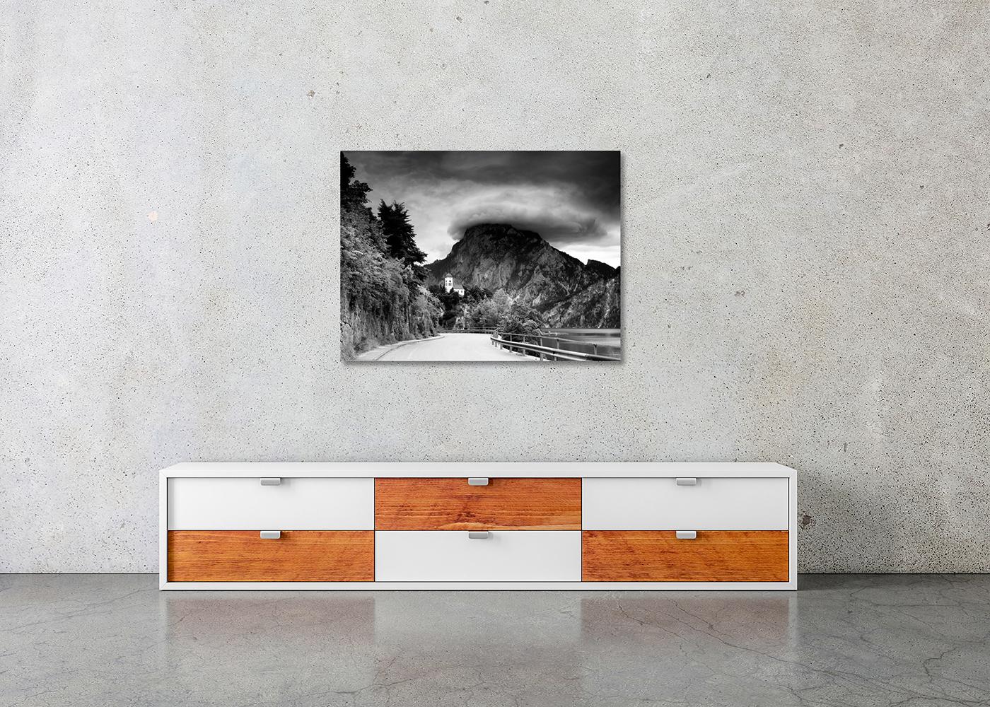 Johannesbergkapelle, chapelle de montagne, photographie noir et blanc, paysage en vente 1