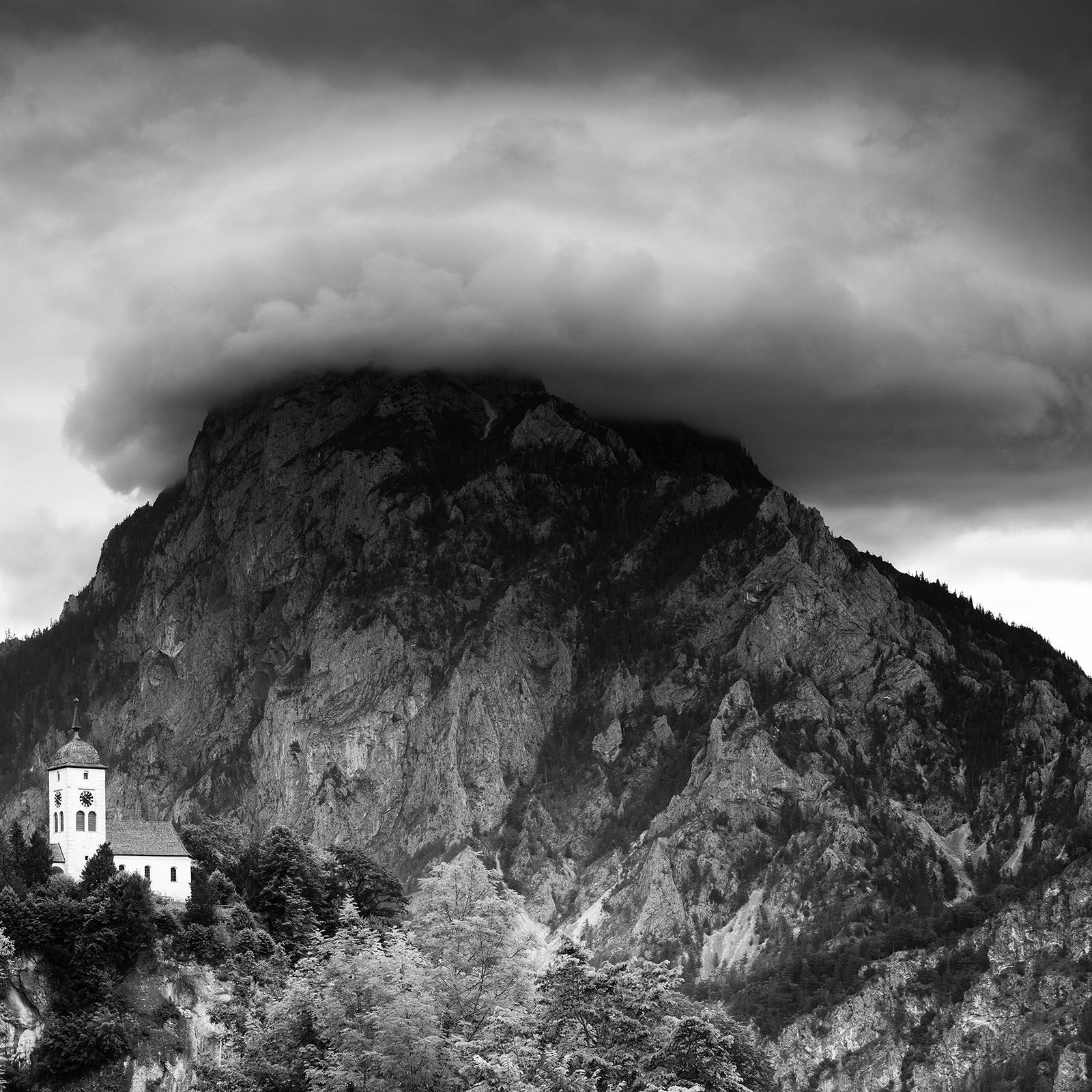 Johannesbergkapelle, chapelle de montagne, photographie noir et blanc, paysage en vente 4