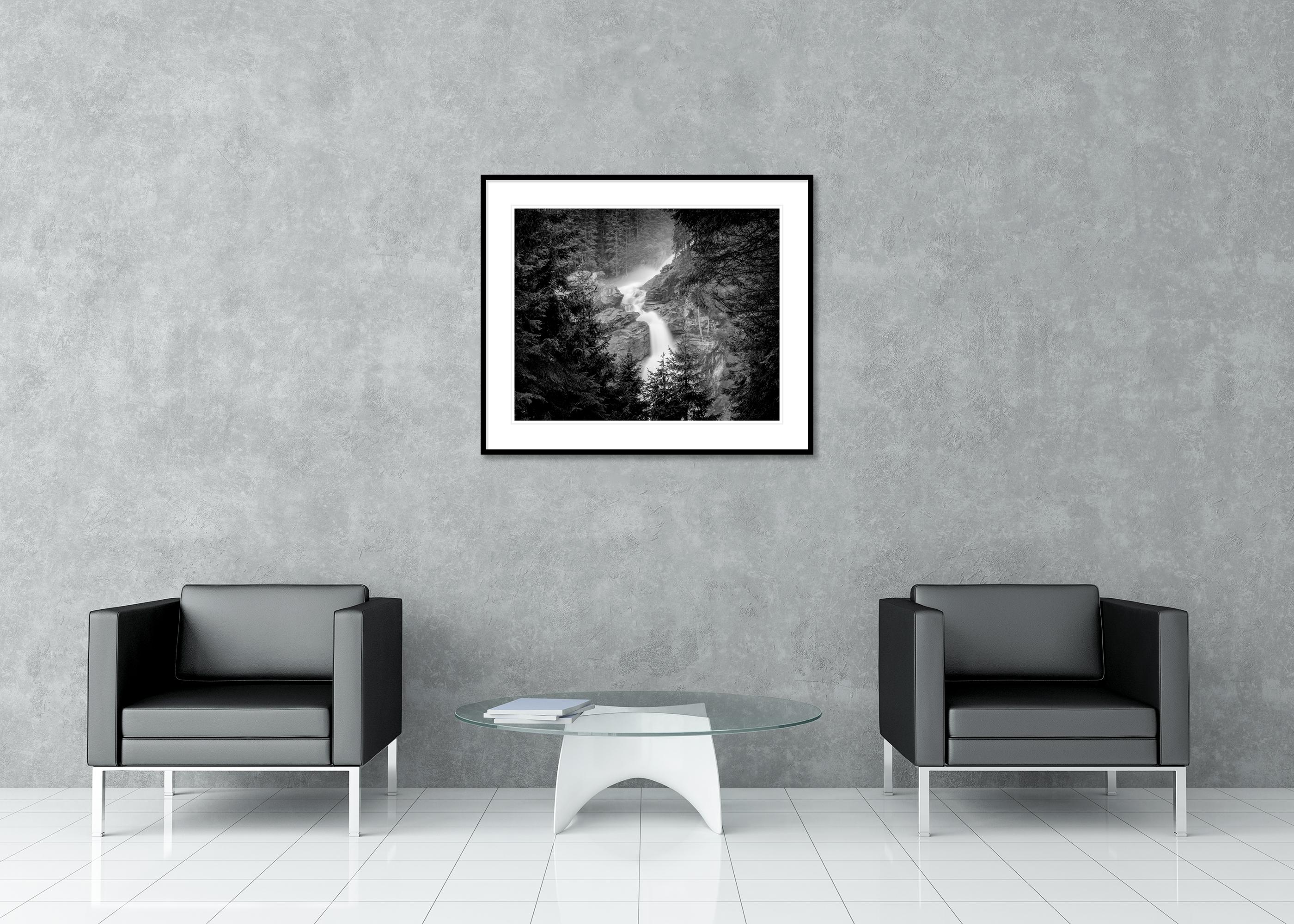 Aquarelle de Krimmler, Stream de montagne, Autriche, photographies d'art B&W, paysage en vente 2