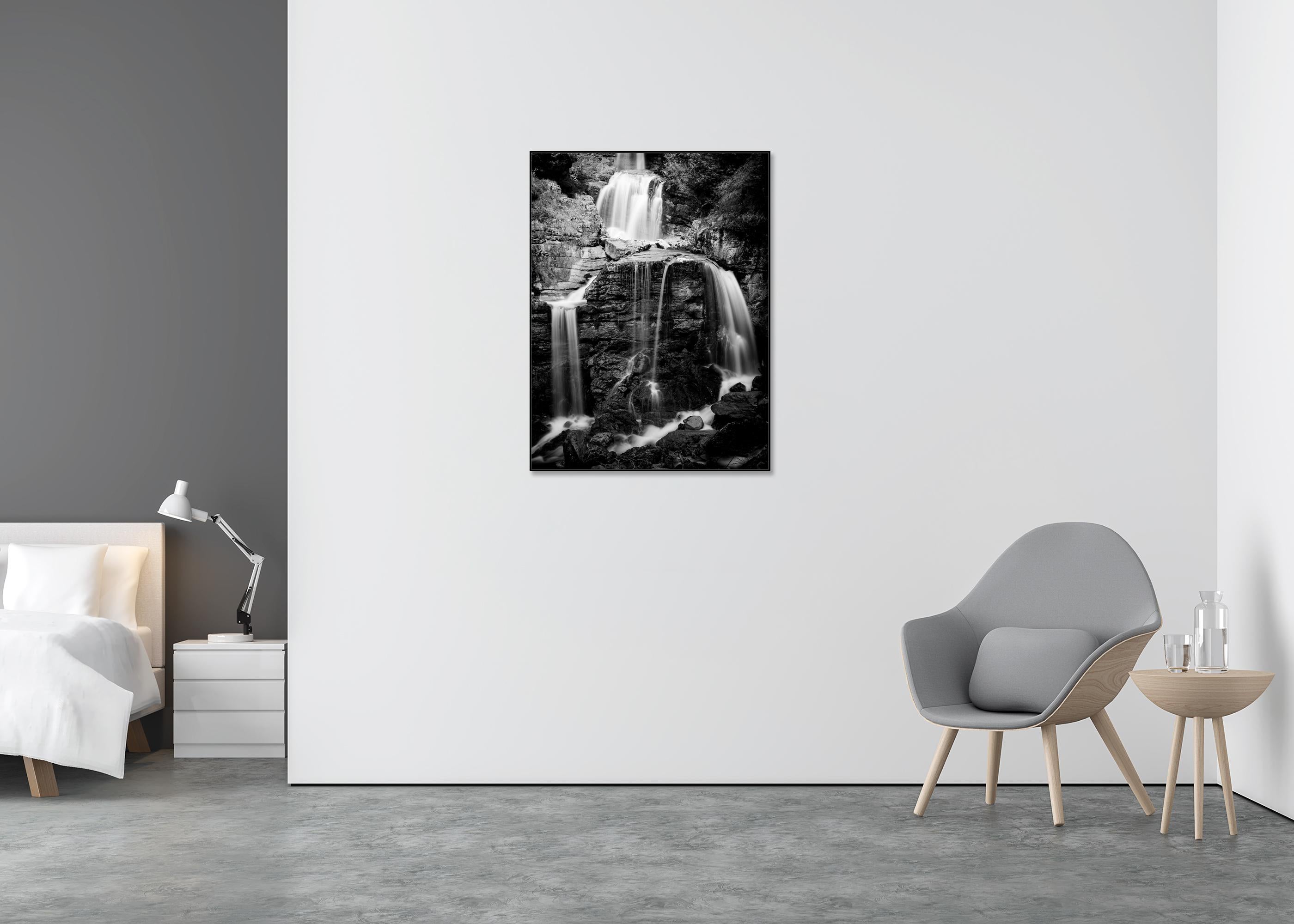 Schwarz-Weiß-Fotografie mit Langzeitbelichtung für Wasserlandschaften - Landschaftsfotografie. Pigmenttintendruck in einer limitierten Auflage von 7 Exemplaren. Alle Drucke von Gerald Berghammer werden auf Bestellung in limitierter Auflage auf