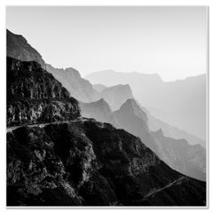 Madeira Peaks, Morgenlicht, Schwarz-Weiß-Fotografie, Landschaft in limitierter Auflage