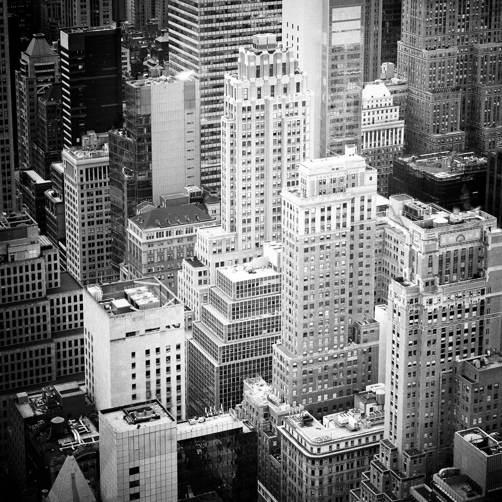 Gerald Berghammer Landscape Photograph - Manhattan, New York City, USA, architecture, black white photography, landscape