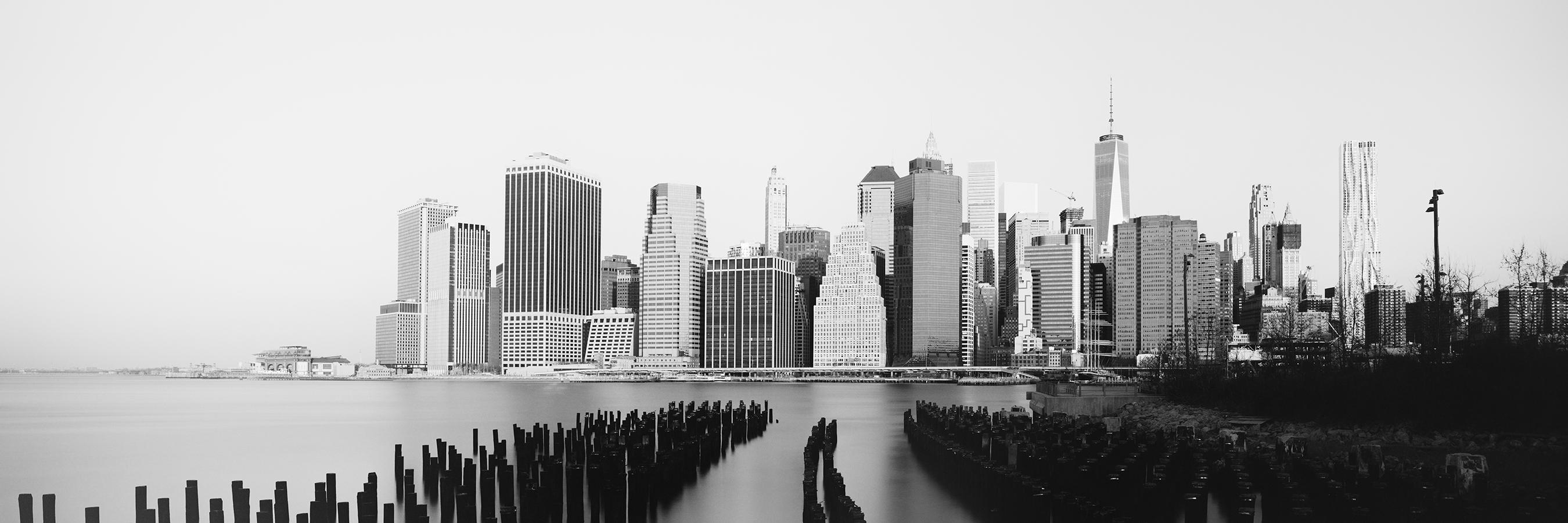 Gerald Berghammer Black and White Photograph - Manhattan Panorama, Skyline, New York City, black white landscape photography