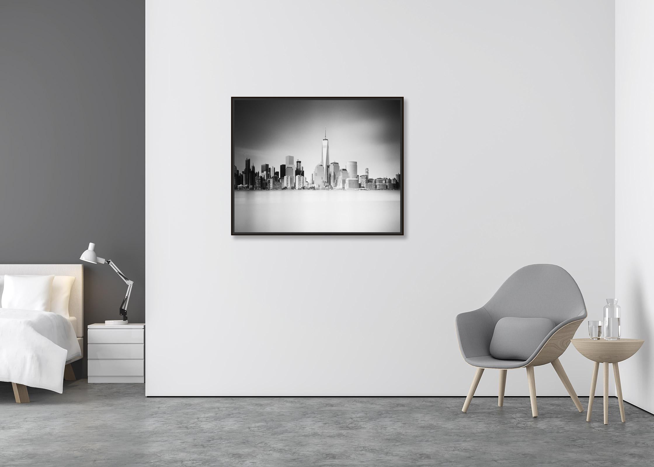 Manhattan Skyline, Sunset, New York City, USA, black and white art photography - Contemporary Photograph by Gerald Berghammer