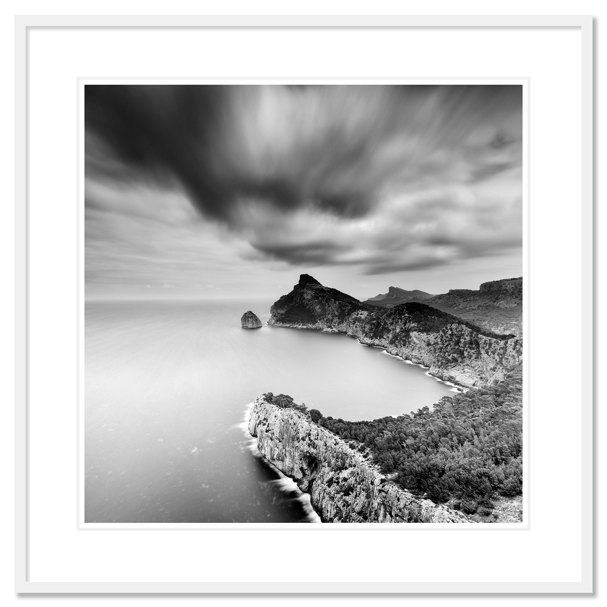 Mirador Es Colomer, Mallorca, fotografía fina en blanco y negro, edición limitada - Photograph de Gerald Berghammer