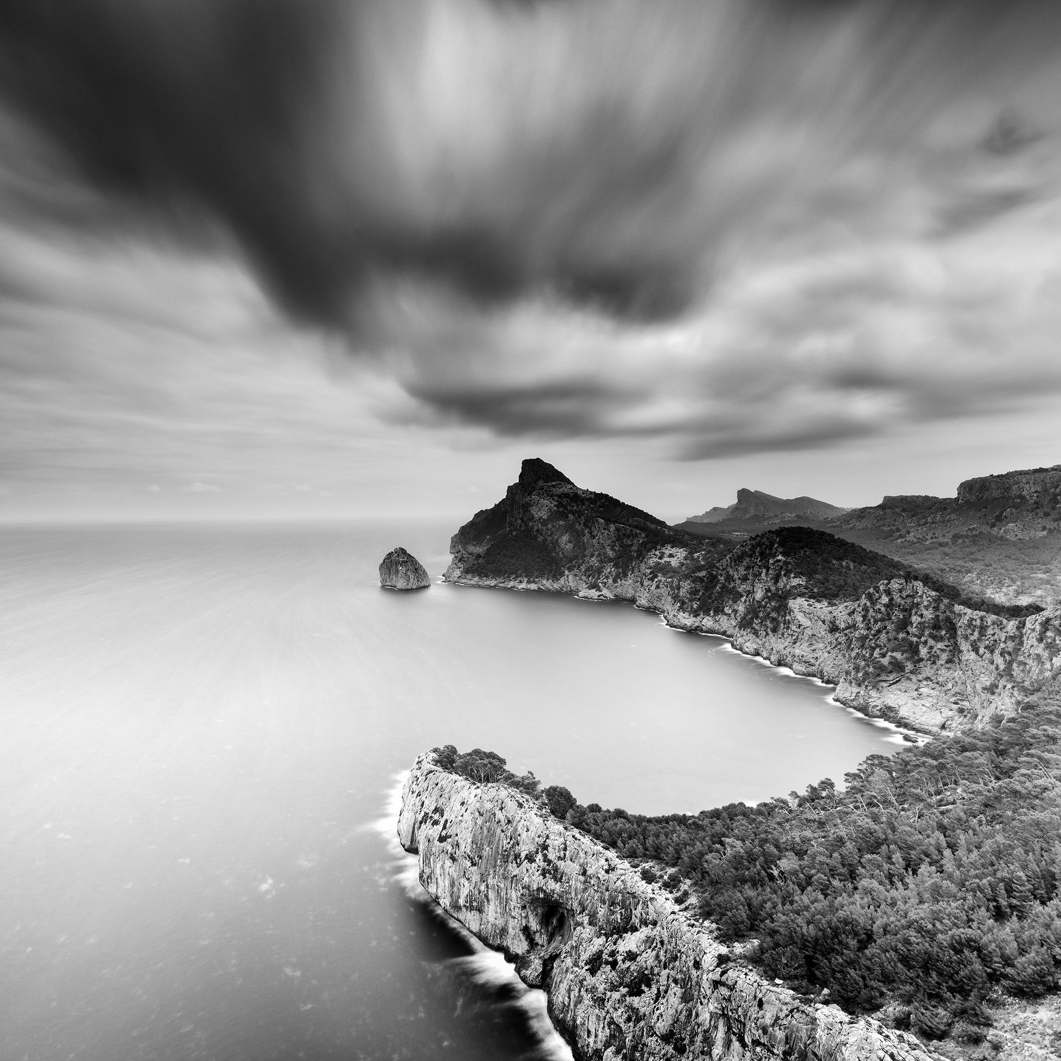 Black and White Photograph de Gerald Berghammer - Mirador Es Colomer, Mallorca, fotografía fina en blanco y negro, edición limitada