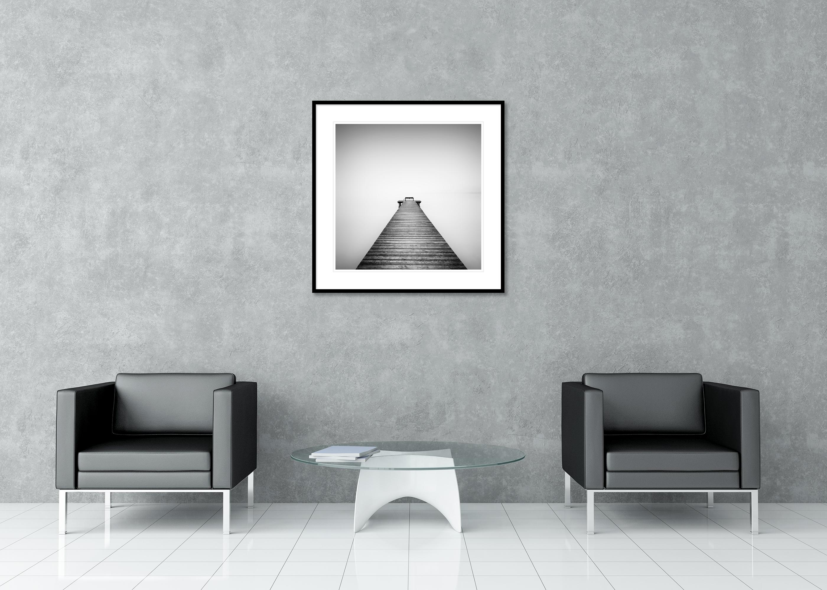 Pier, Lake, Silent Morning, monochrome minimalistische Fotografie, limitierte Auflage im Angebot 2