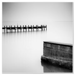Mañana brumosa en el lago, fotografía monocroma, paisaje acuático de edición limitada