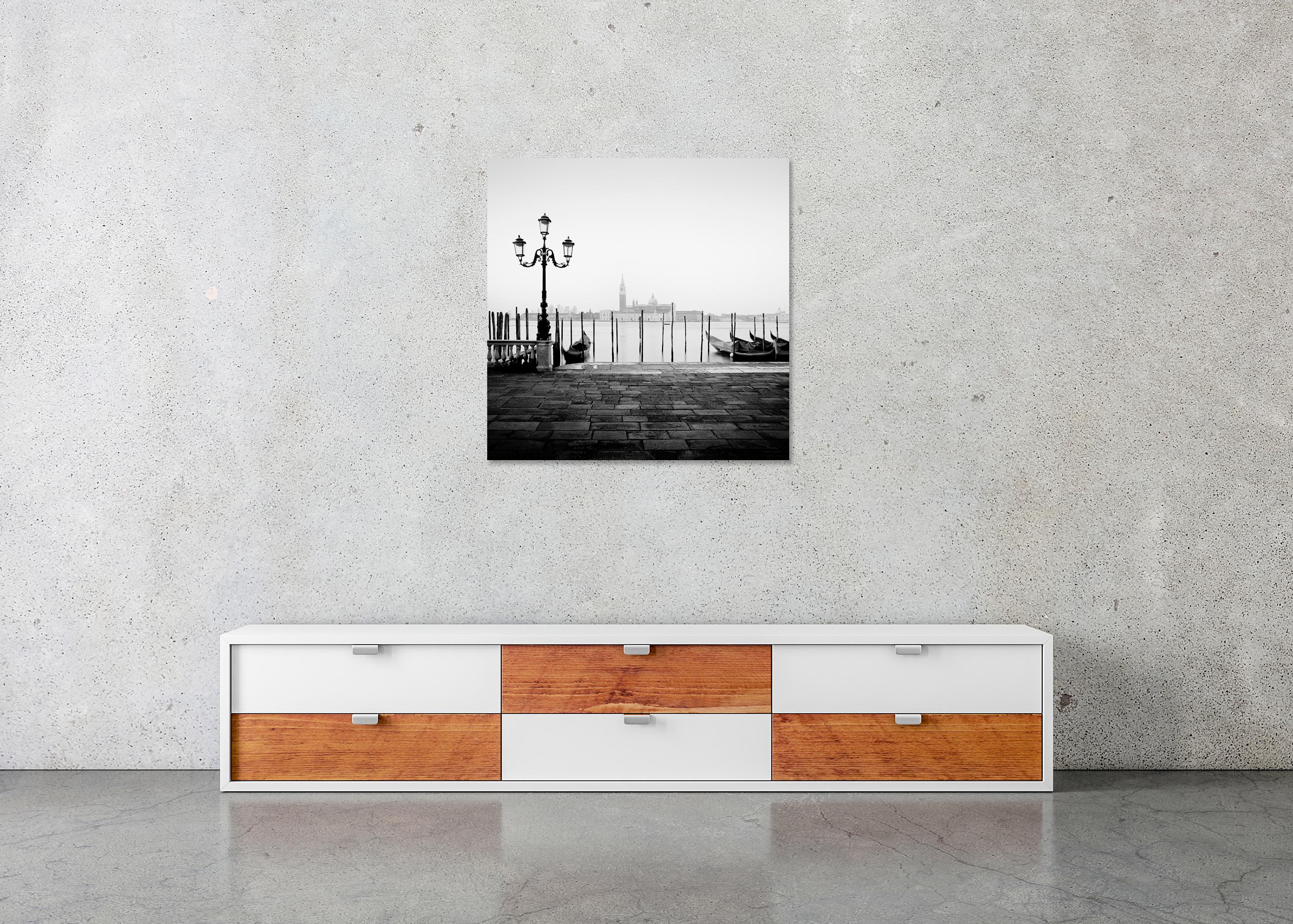 Más Espacio Libre, Basílica de Venecia, fotografía en blanco y negro, limitada, paisaje en venta 4