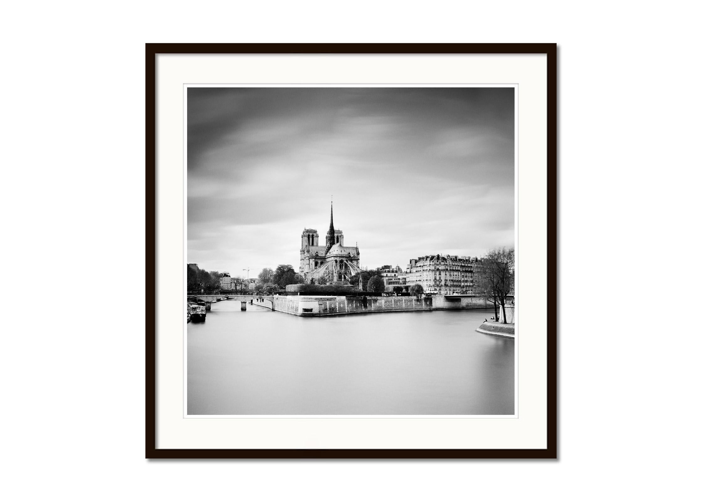 Gerald Berghammer - Limited edition of 9.
Archival fine art pigment print. Signed, titled, dated and numbered by artist. Certificate of authenticity included. Printed with 4cm white border.
15.75 x 15.75 in. (40 x 40 cm) edition of 9
23.63 x 23.63