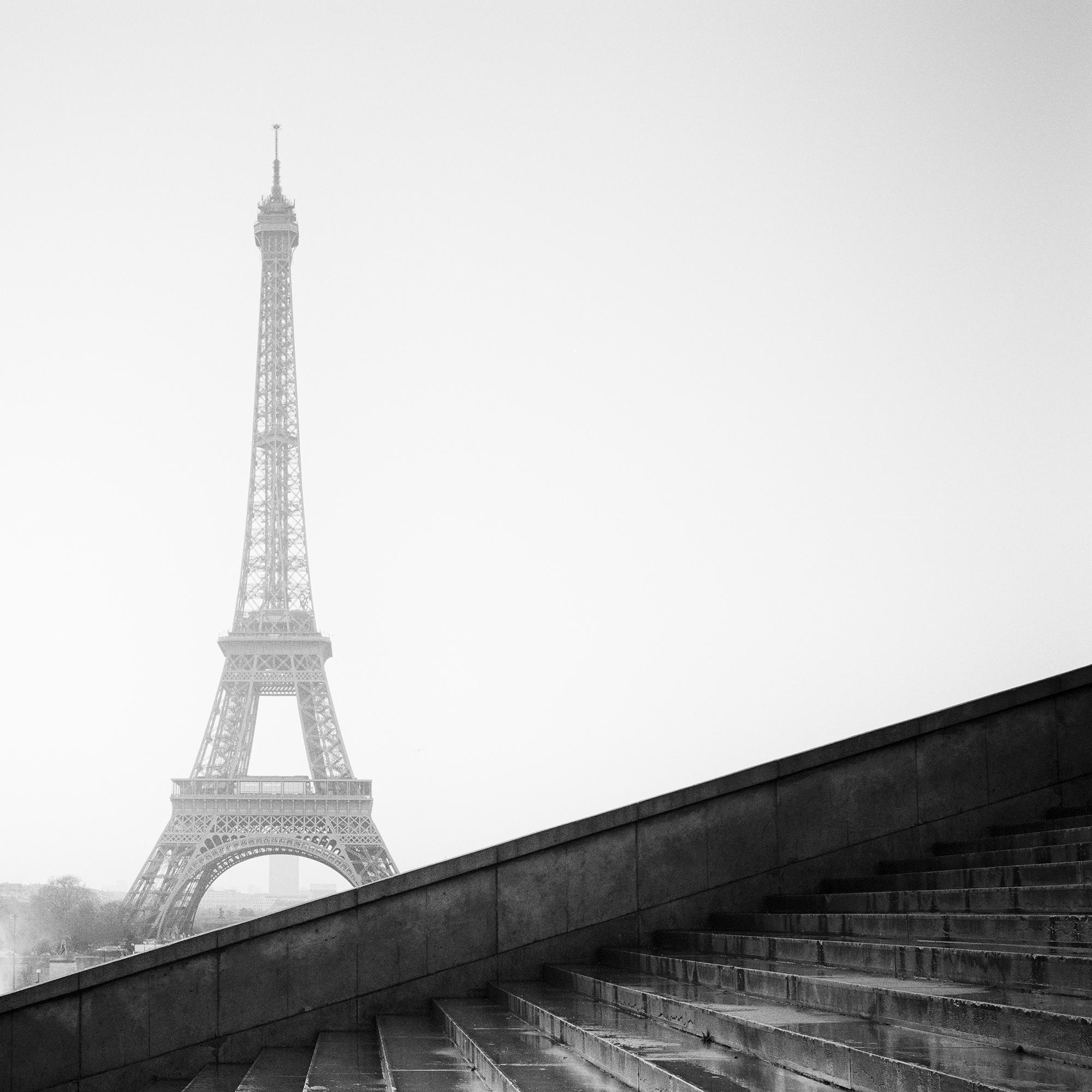 Palais de Chaillot, Tour Eiffel, Paris, photographie noir et blanc, paysage en vente 6