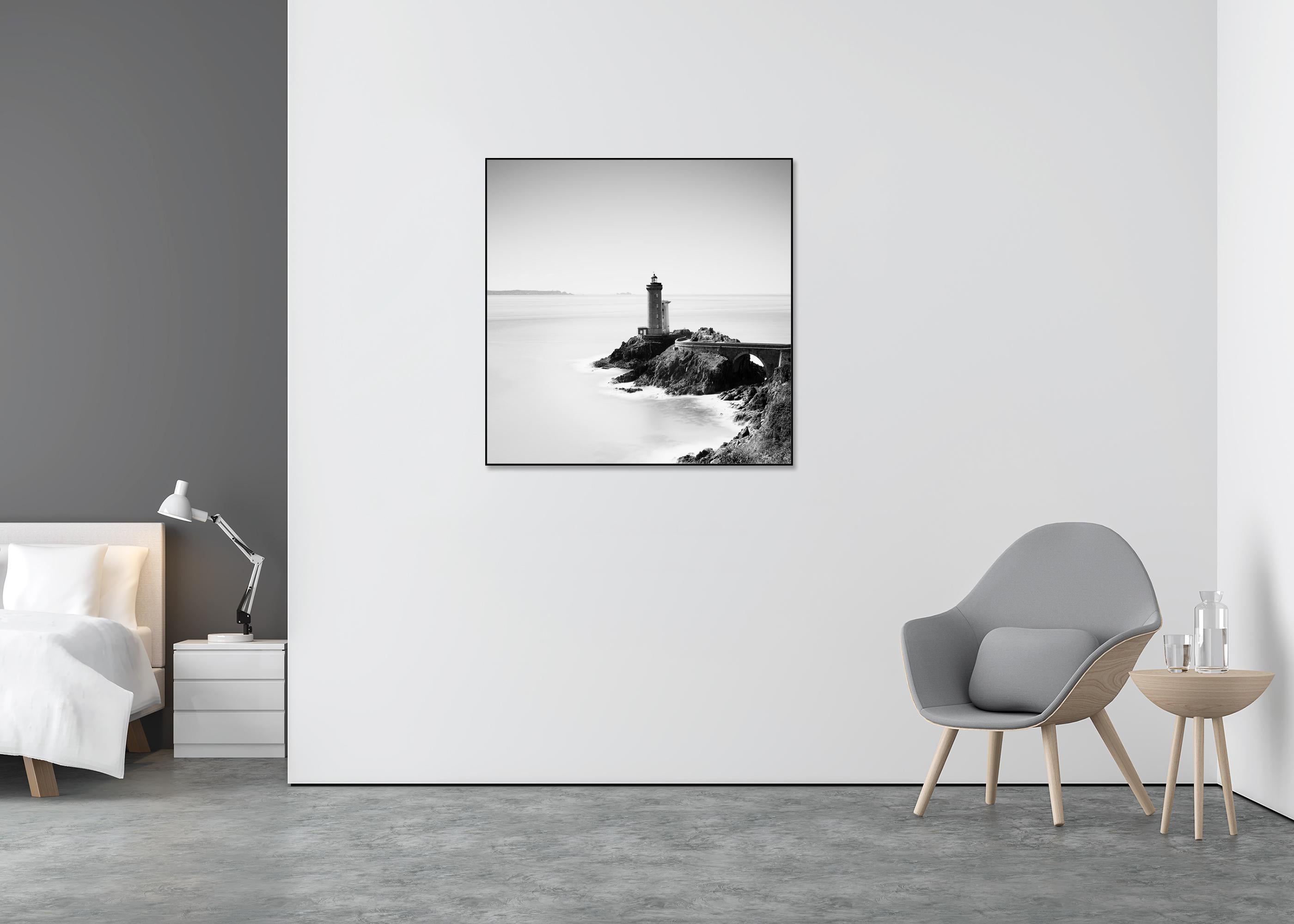 Phare du Petit Minou, France, photographie noir et blanc, paysage - Contemporain Photograph par Gerald Berghammer